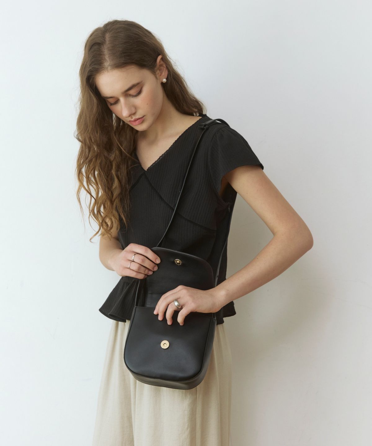 어다울(ADAUL) Camp square bag - 3color