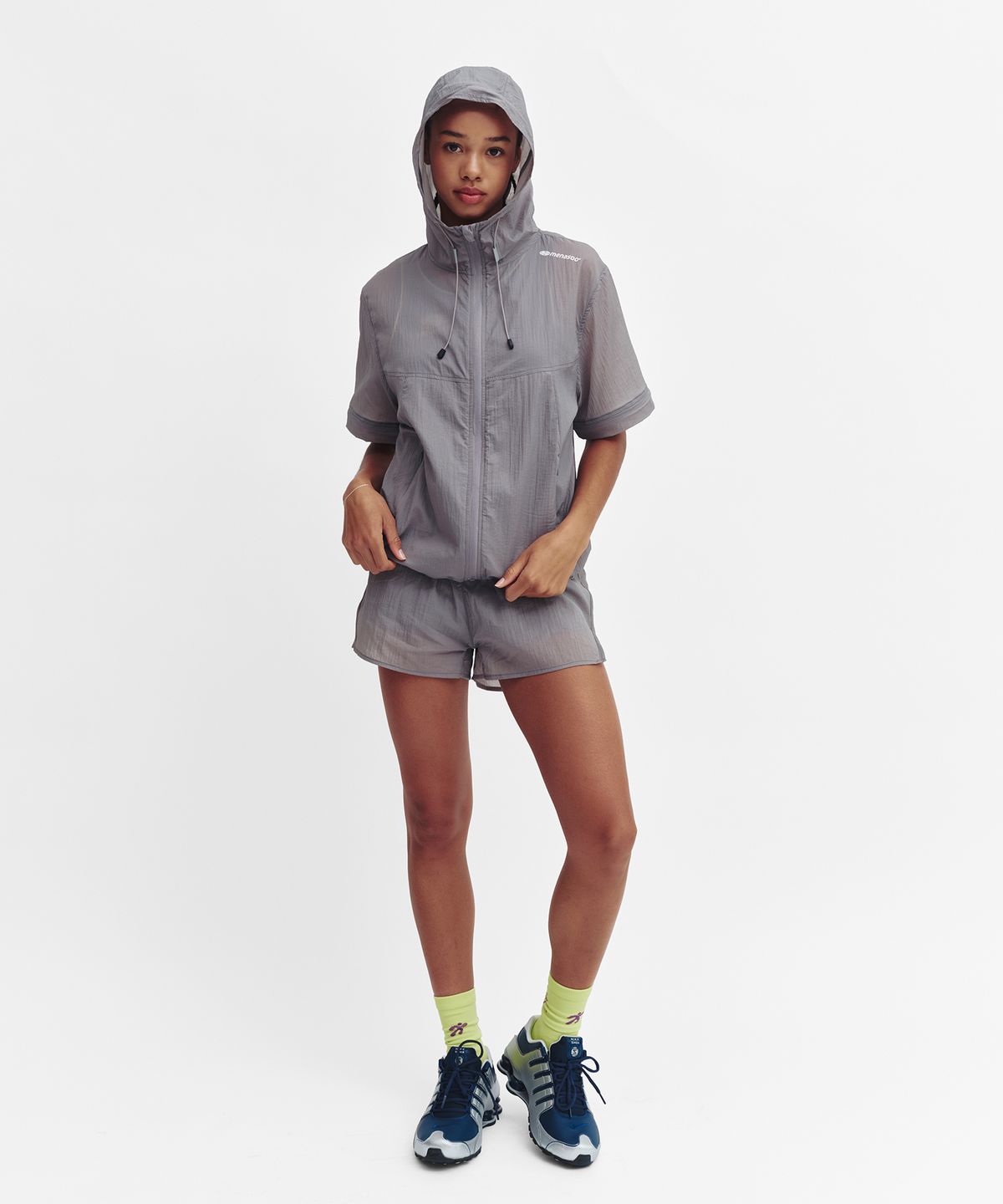 미나수(MENASOO) 2Way Convertible Hood Jacket