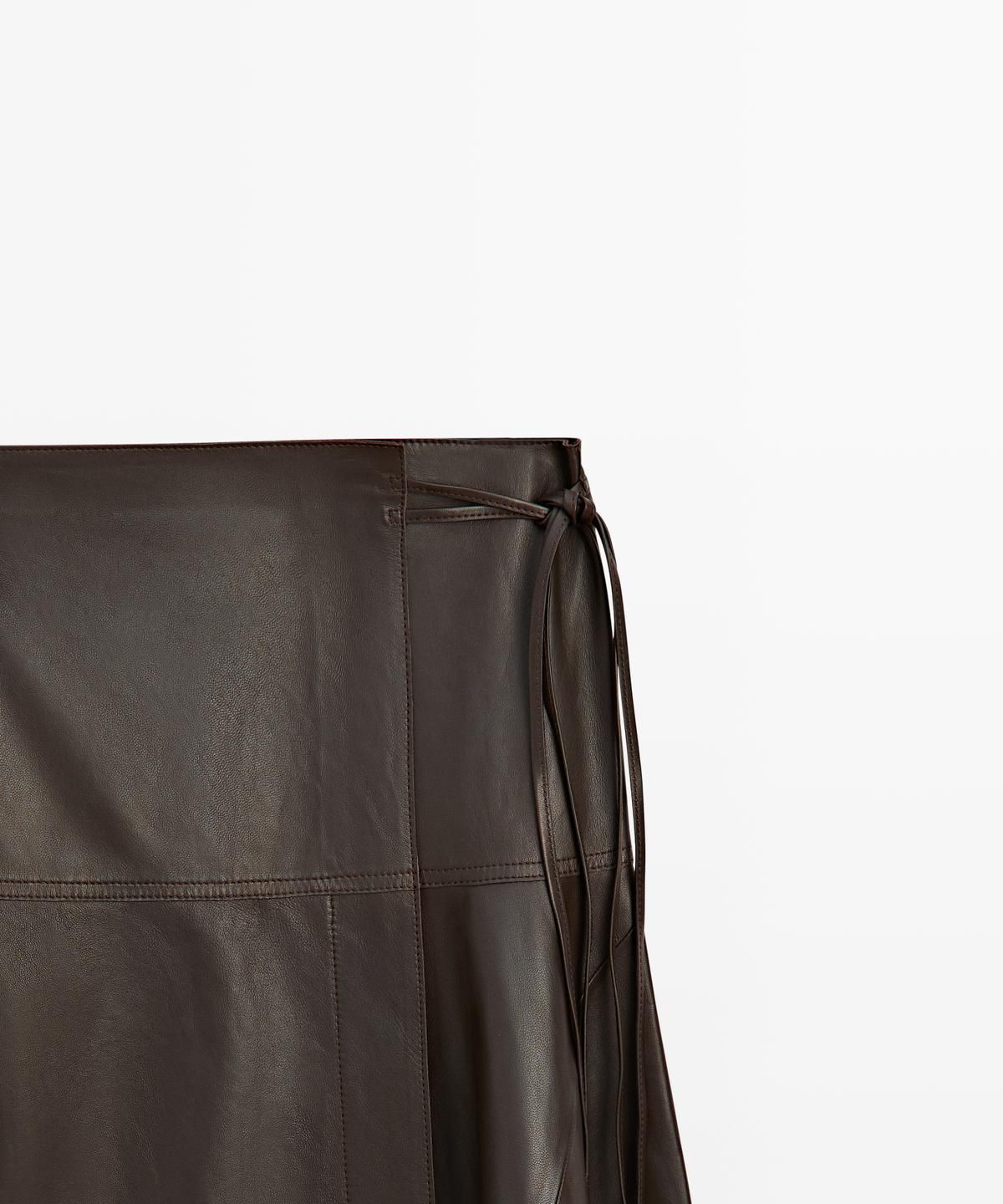 마시모두띠(MASSIMO DUTTI) 나파 가죽 보우 디테일 미디 스커트