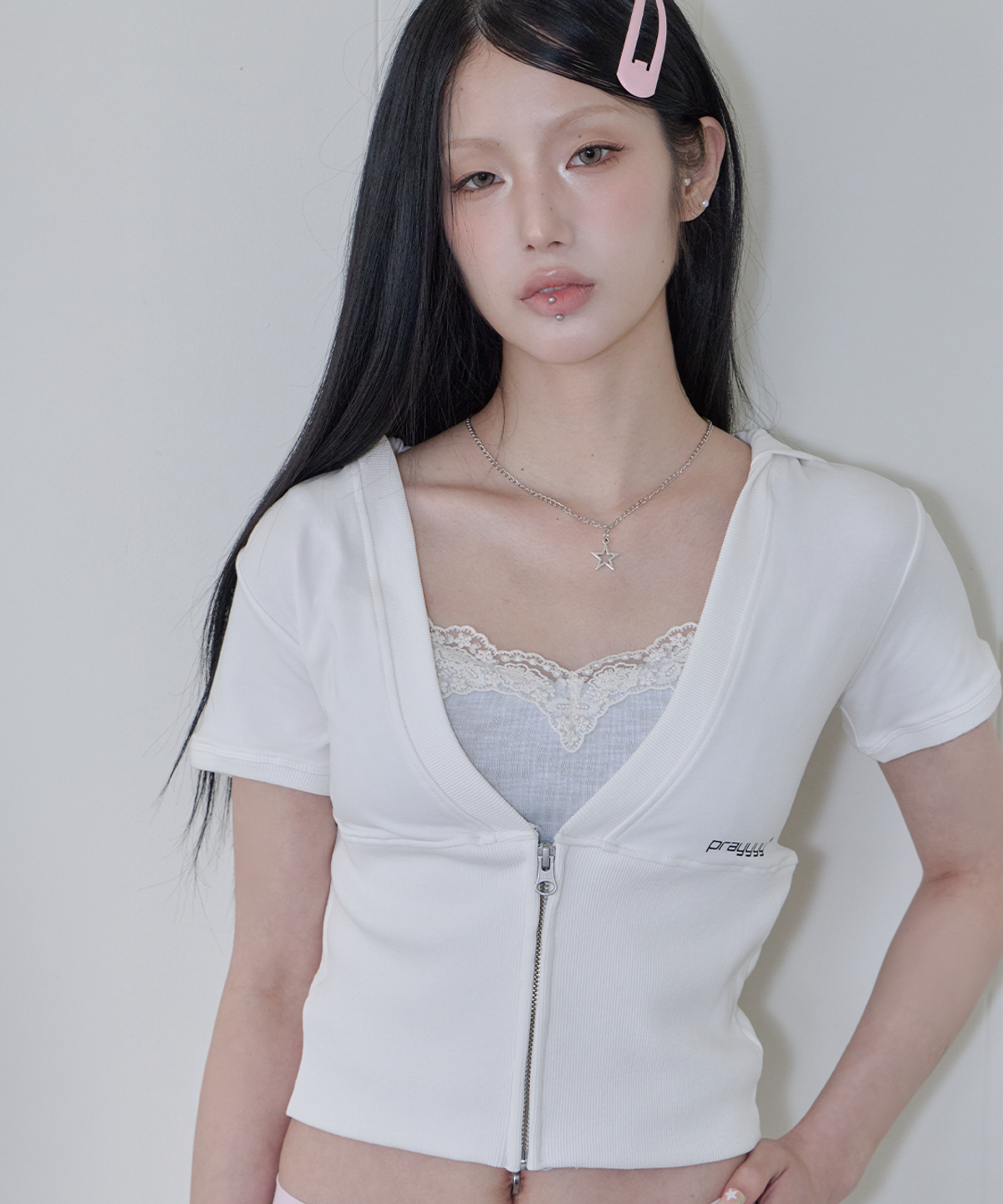 사일프레이(41PRAY) Prayyy V-neck Zip Hoodie / Ivory
