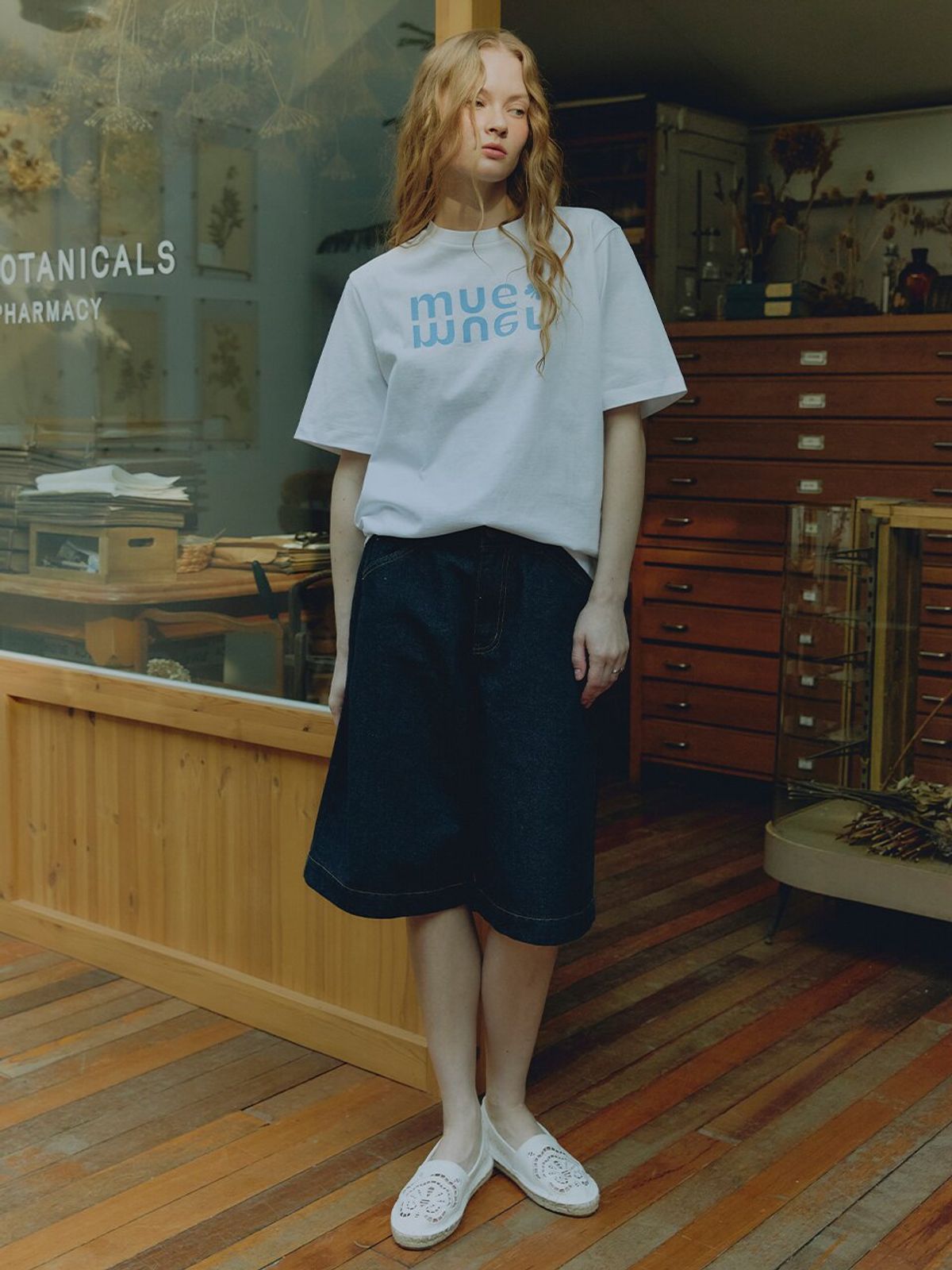 뮈뮈에르(MUEMUER) Basic Bermuda Denim Pants MU2633DN201M