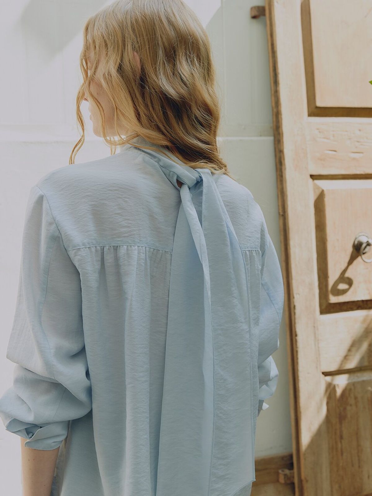 뮈뮈에르(MUEMUER) Ribboned Tie Blouse MU2633BL301M