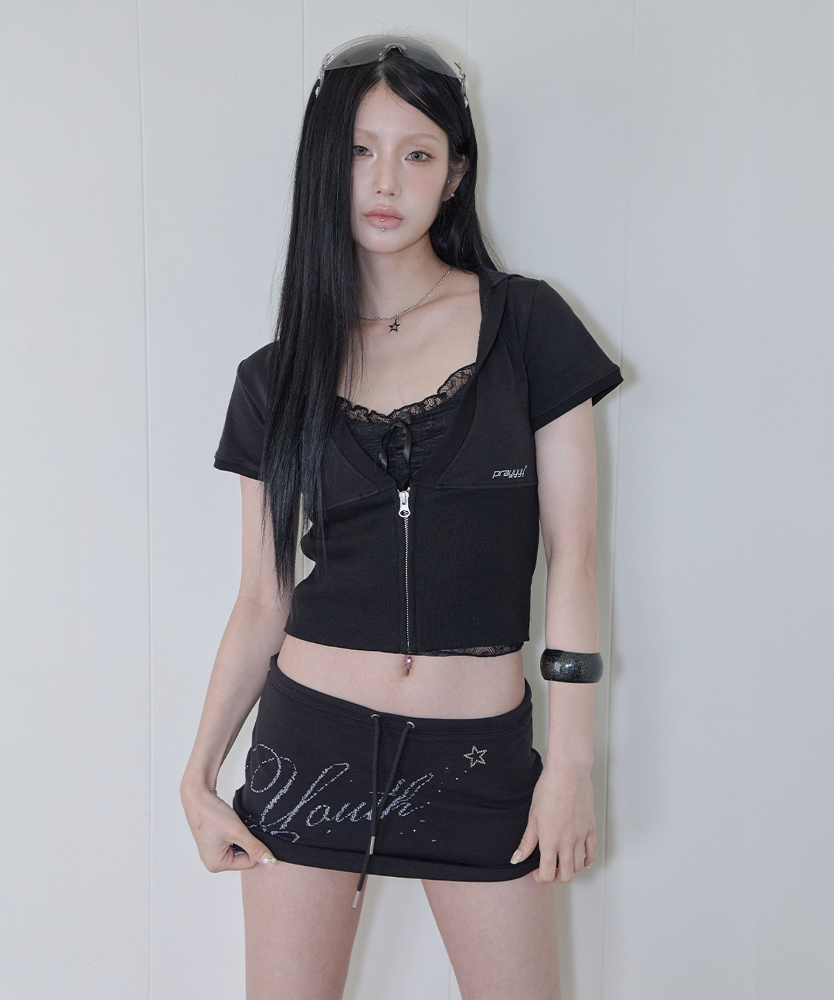 사일프레이(41PRAY) Prayyy V-neck Zip Hoodie / Black