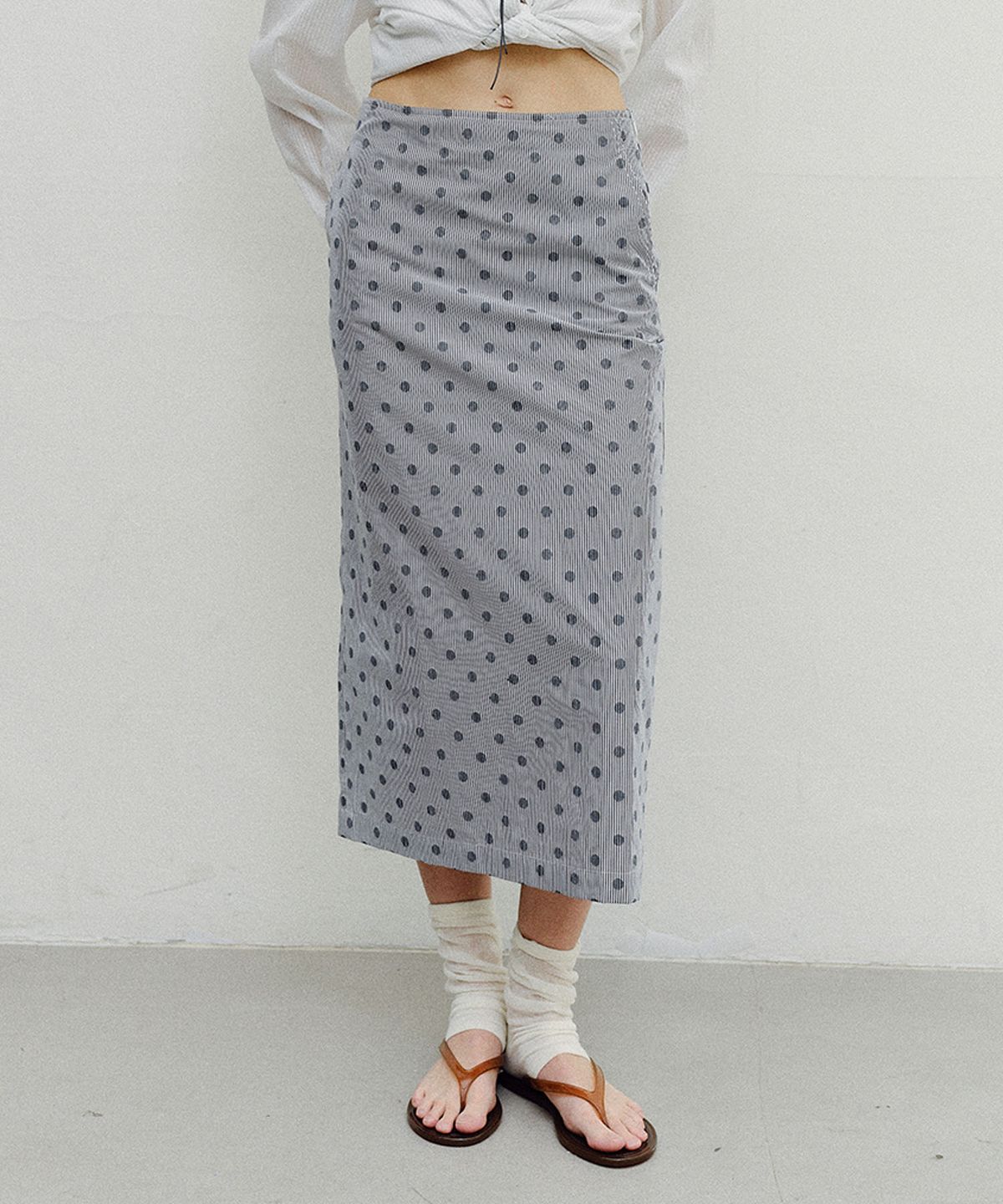 엔오르(EN OR) STRIPED DOT LONG SKIRT - NAVY