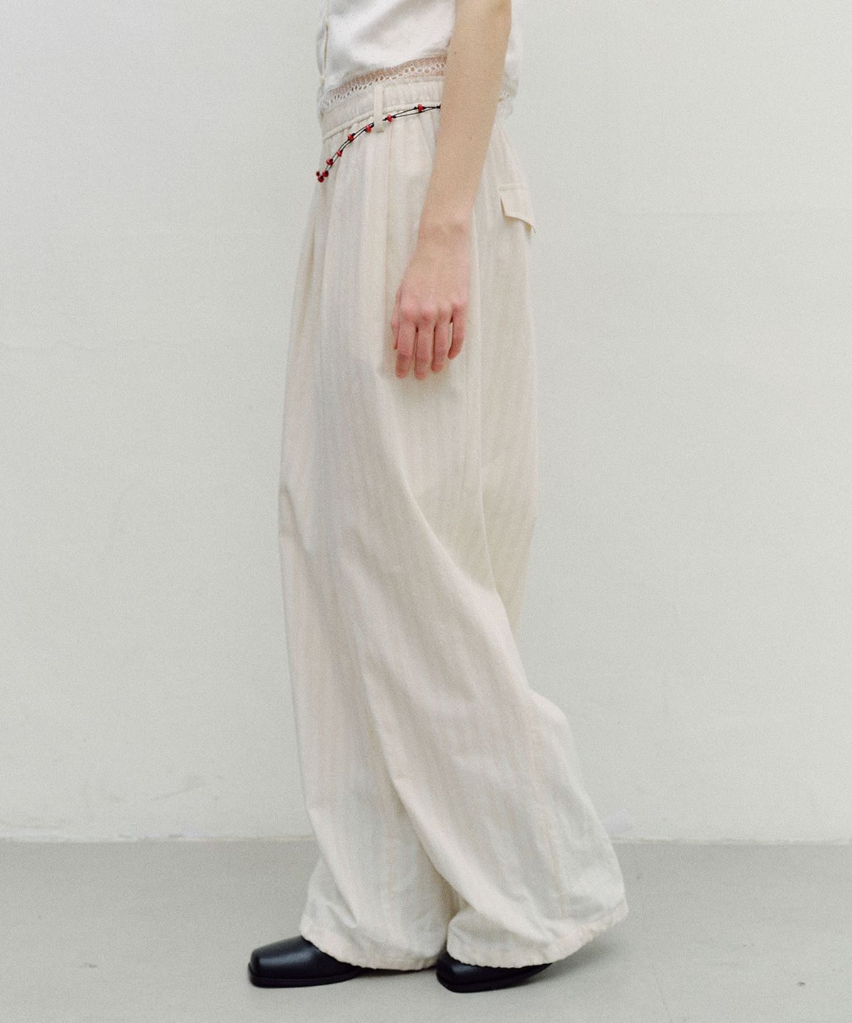엔오르(EN OR) TONAL STRIPE JOGGER PANTS - CREAM