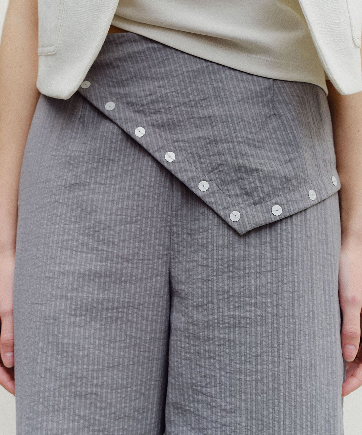 엔오르(EN OR) SCARF LAYERED PANTS - GREY