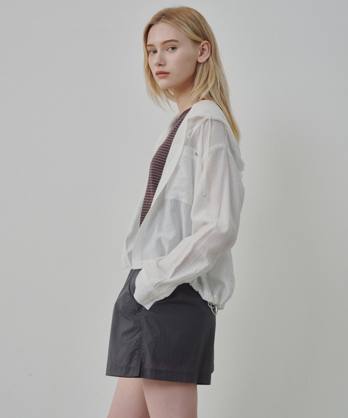 올리브 데 올리브(OLIVE DES OLIVE) 밑단 스트링 후드 셔츠형 점퍼 OW6MM4560