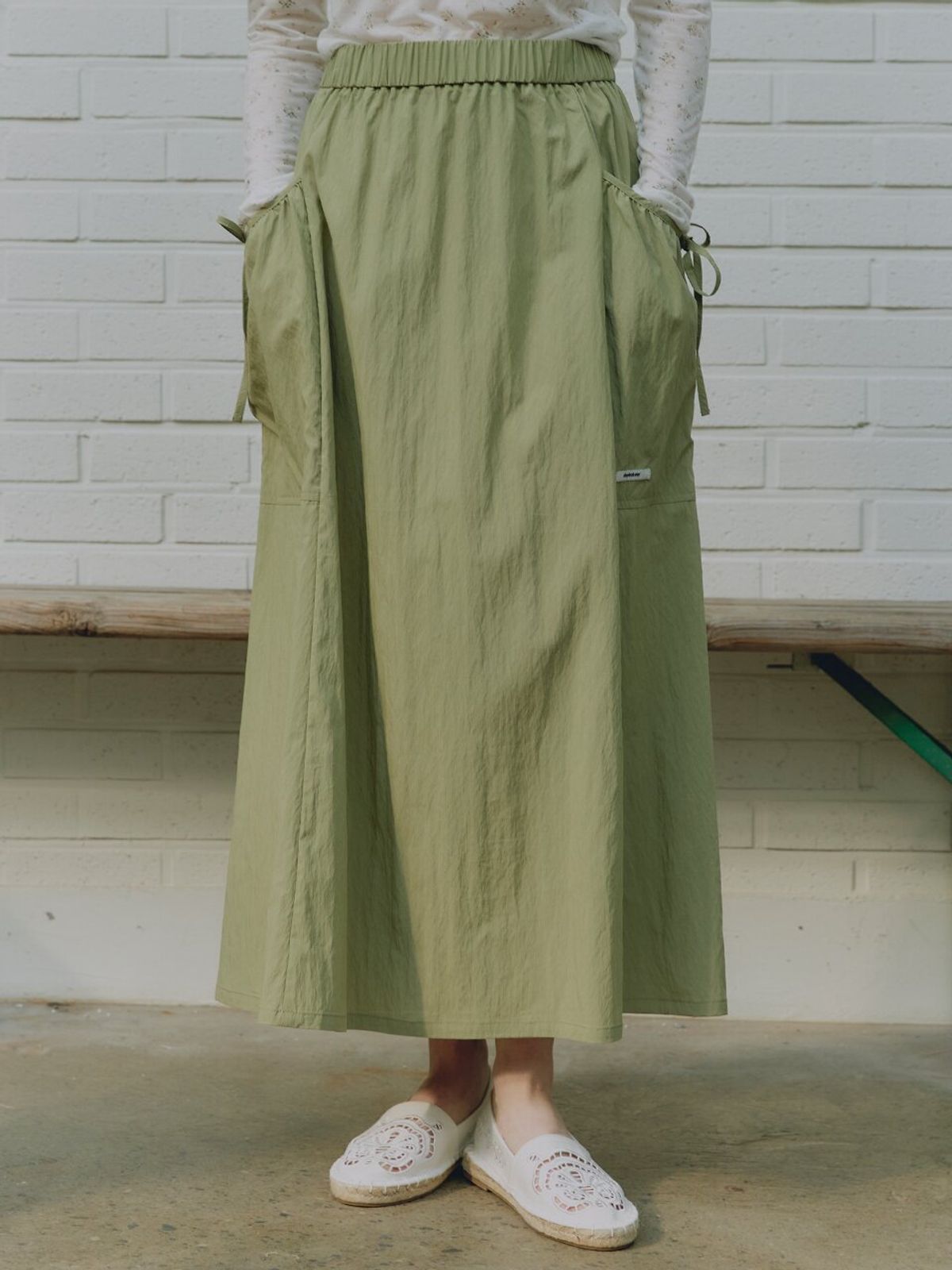 뮈뮈에르(MUEMUER) Dewy Big Pocket Skirt MU2633SK302M