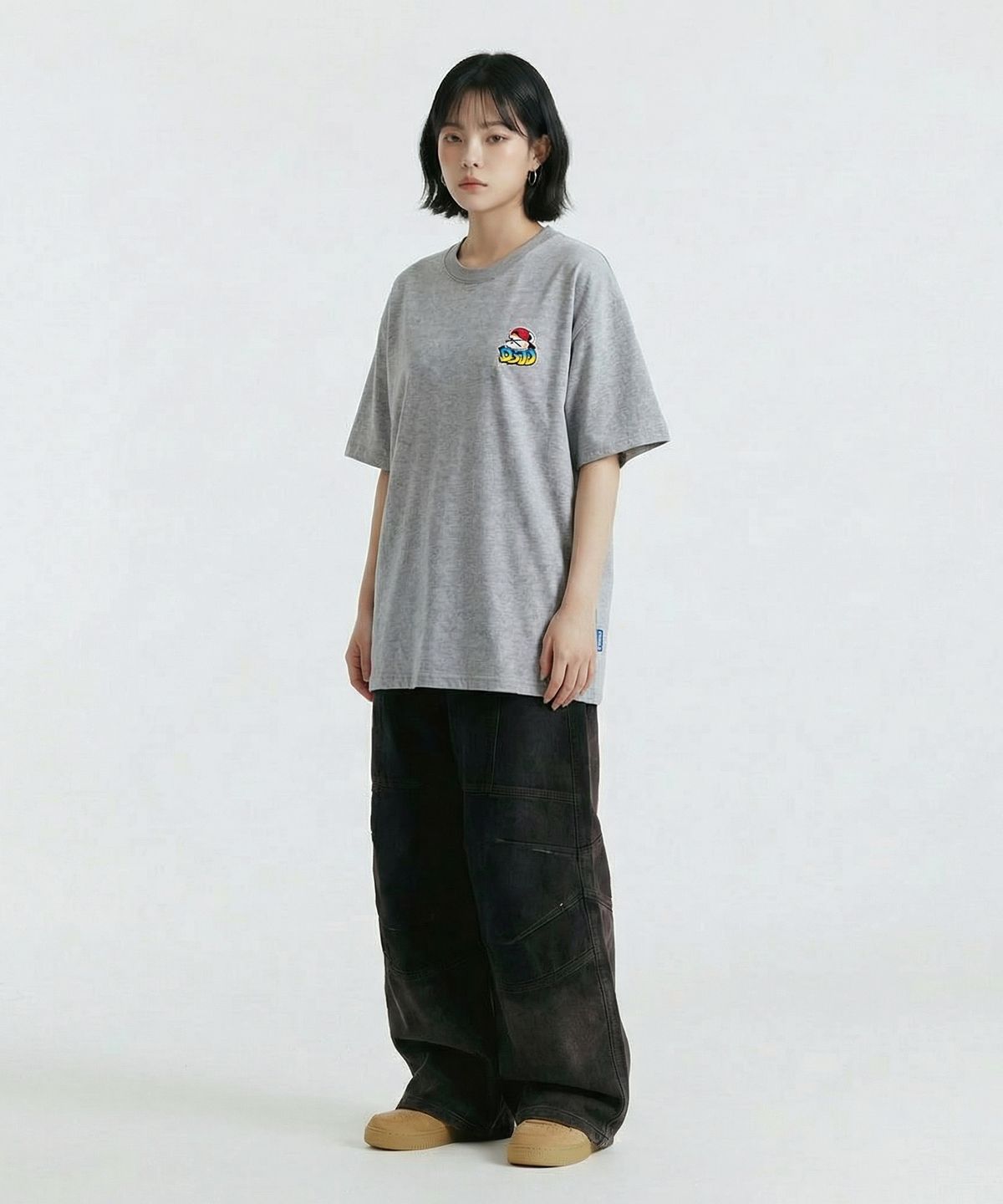 더블제이디(DOUBLE JD) 스프레이 베어 반팔티