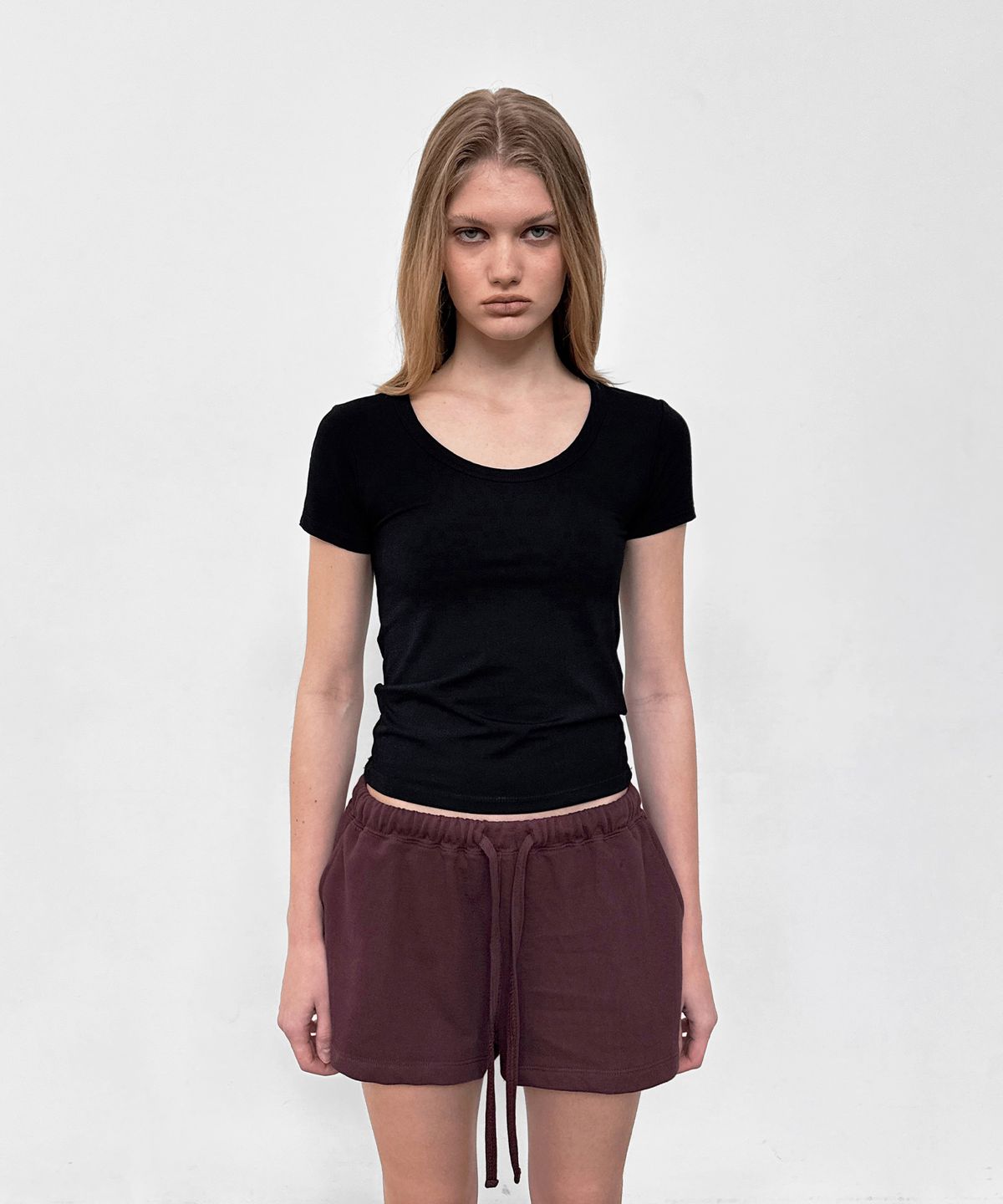 샌드릭(SANDRIC) LINE.01 u-neck tee_2color