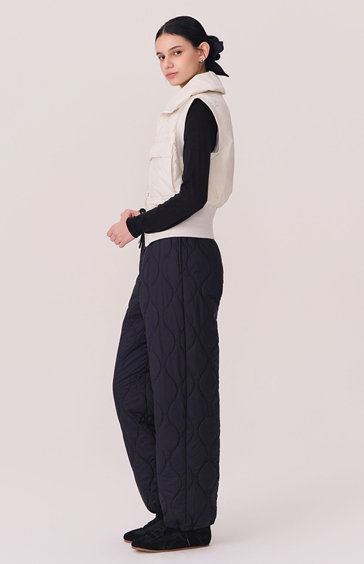위뜨(HUIT) 웨이브퀼티드 패딩팬츠 HTWPN5L14T