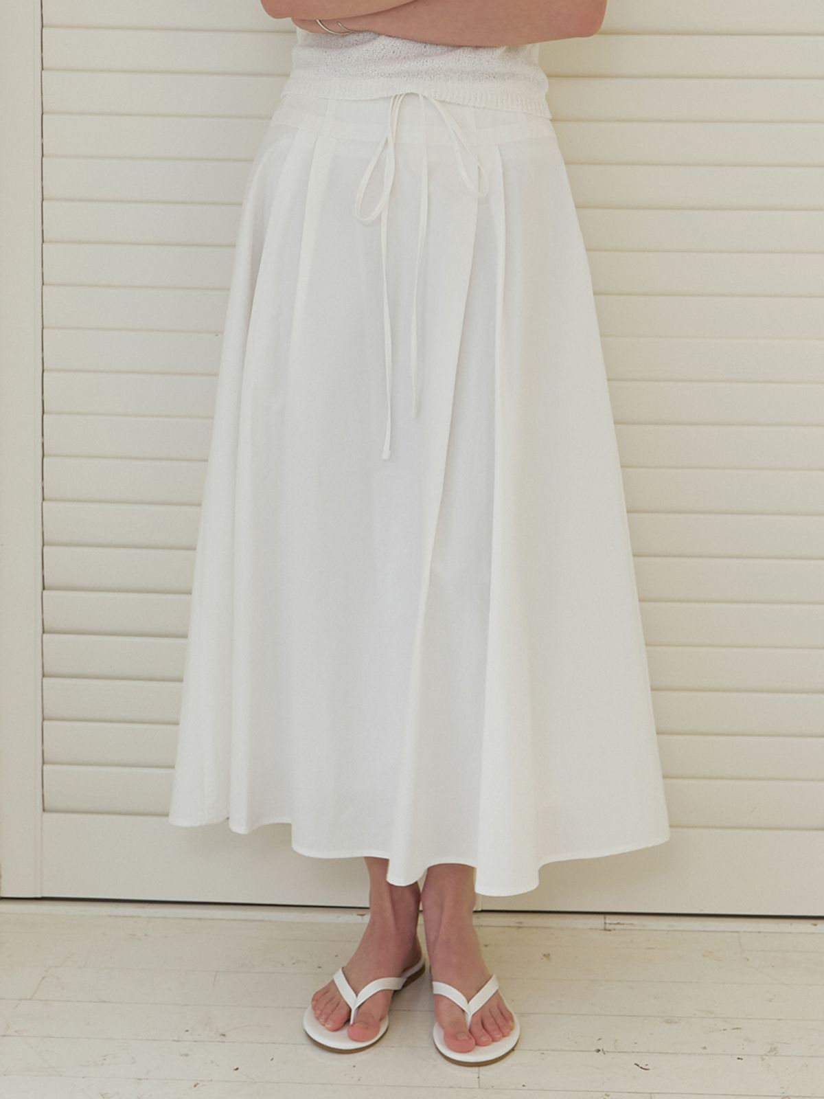 리엘(RE L) Via flare skirt (white)