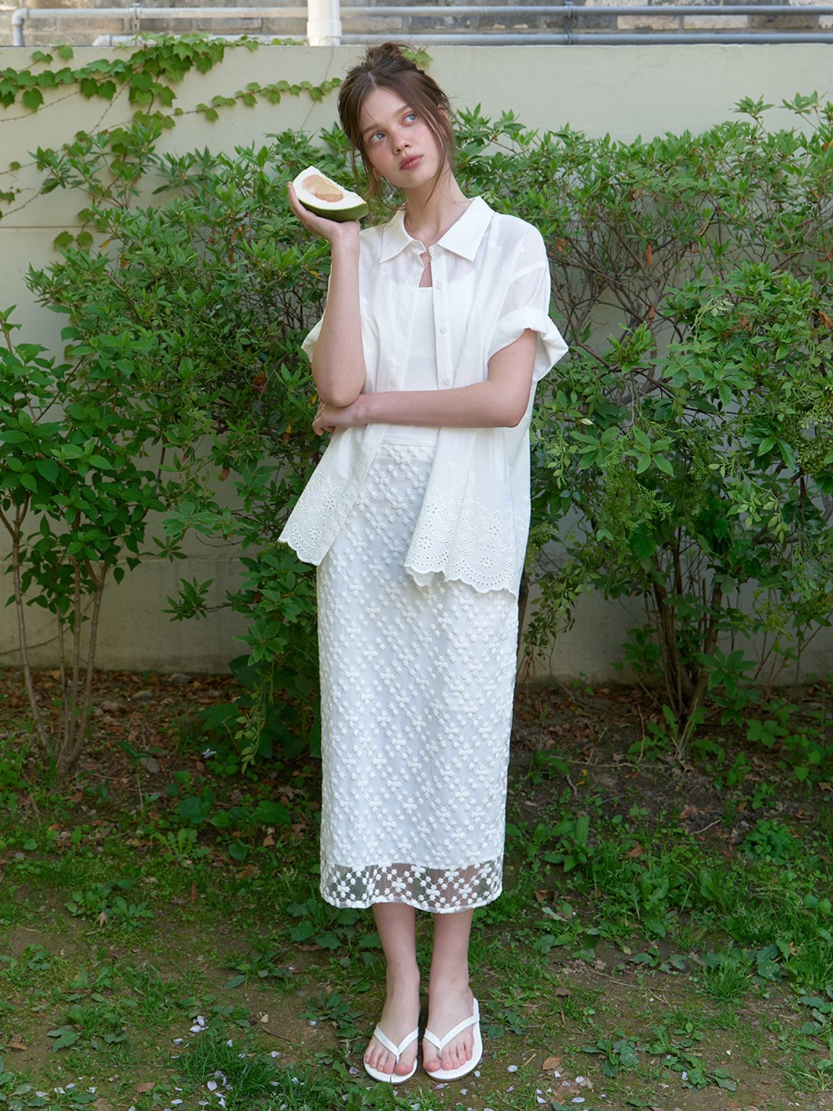 리엘(RE L) Faint lace skirt (white)