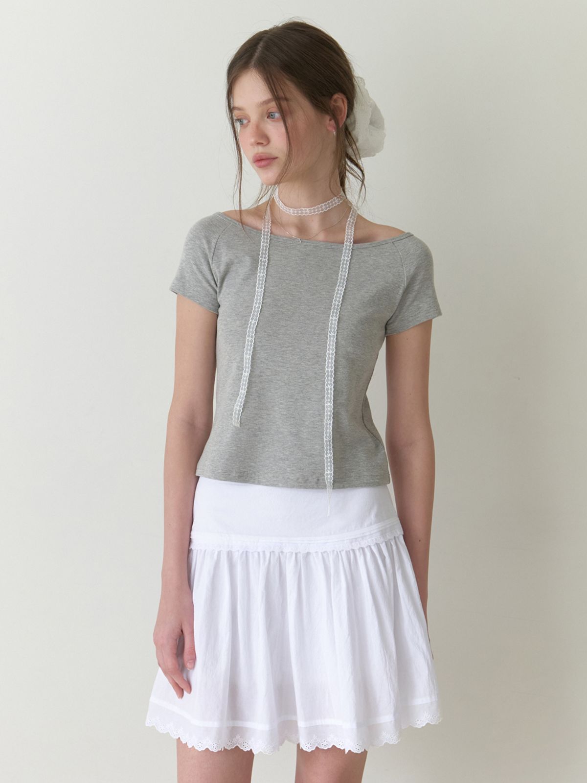 리엘(RE L) Anni off shoulder half t-shirt (gray)