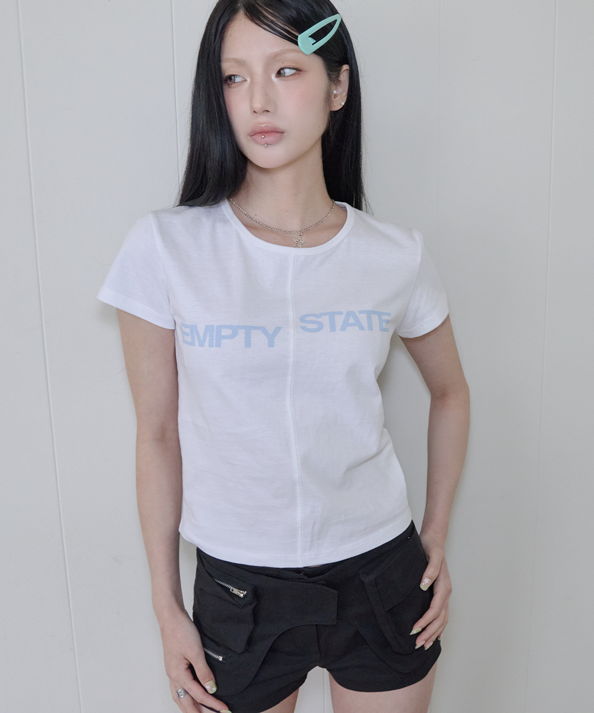 사일프레이(41PRAY) Center Split Graphic Tee / White