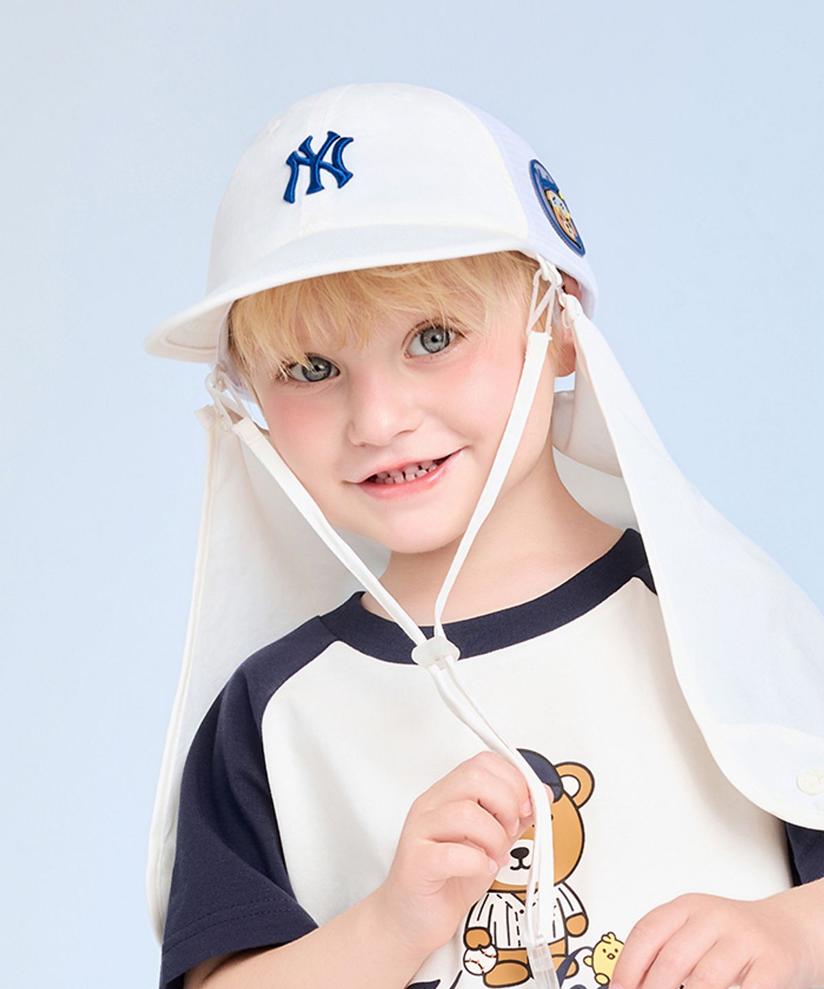 엠엘비 키즈(MLB KIDS) 메가베어 프렌즈 넥플랩 메쉬 볼캡 NY (Ivory)