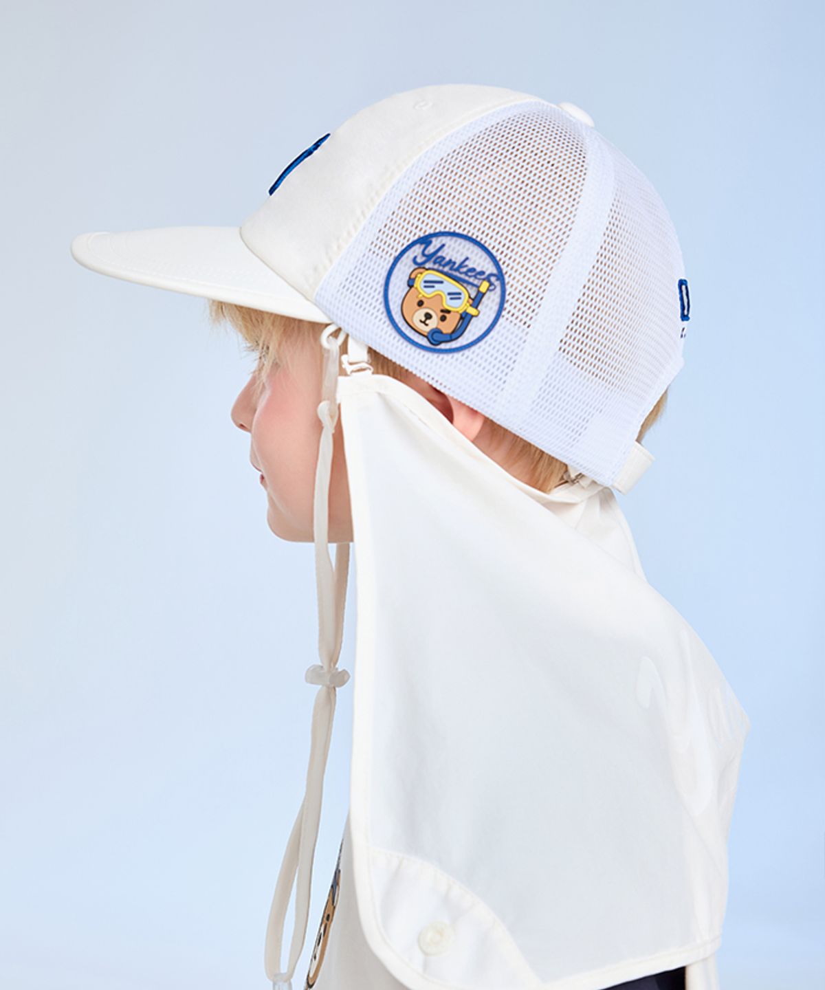 엠엘비 키즈(MLB KIDS) 메가베어 프렌즈 넥플랩 메쉬 볼캡 NY (Ivory)
