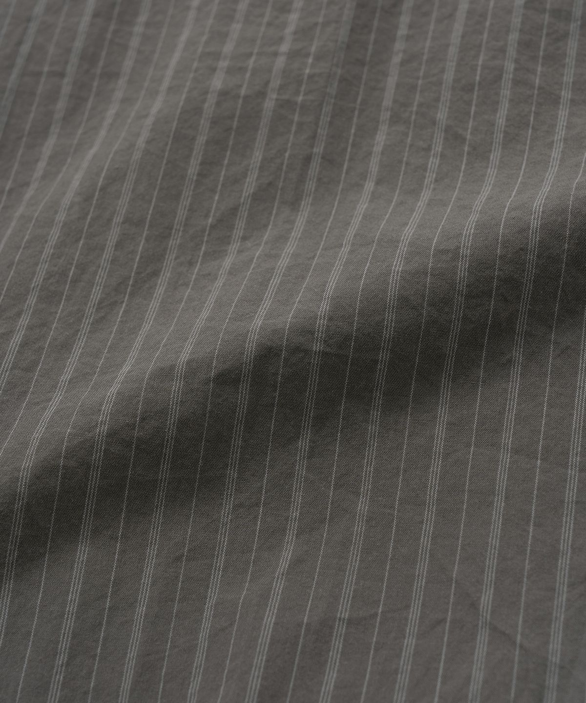 어나더 오피스(ANOTHER OFFICE) Zephyr Washed Scarf (Charcoal Stripe)