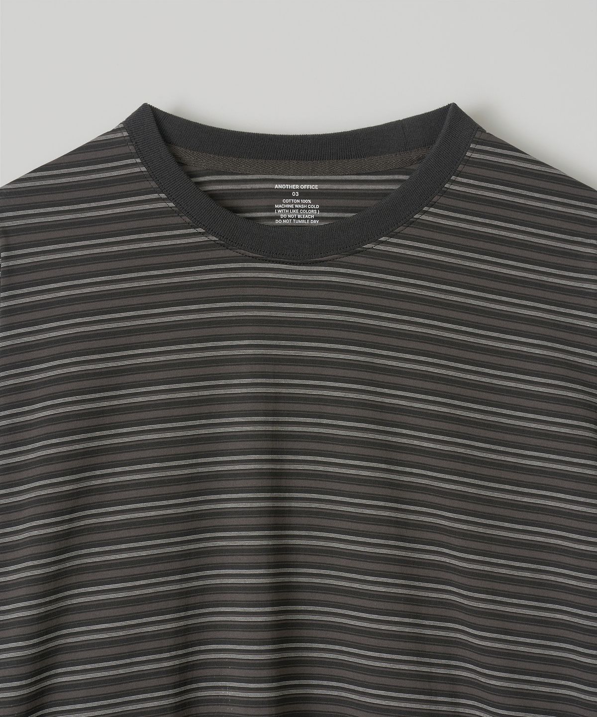 어나더 오피스(ANOTHER OFFICE) Zephyr Stripe T (Black)