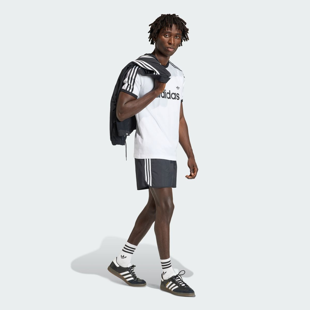 아디다스(ADIDAS) 스프린터 숏 팬츠 - 블랙 / KE3571