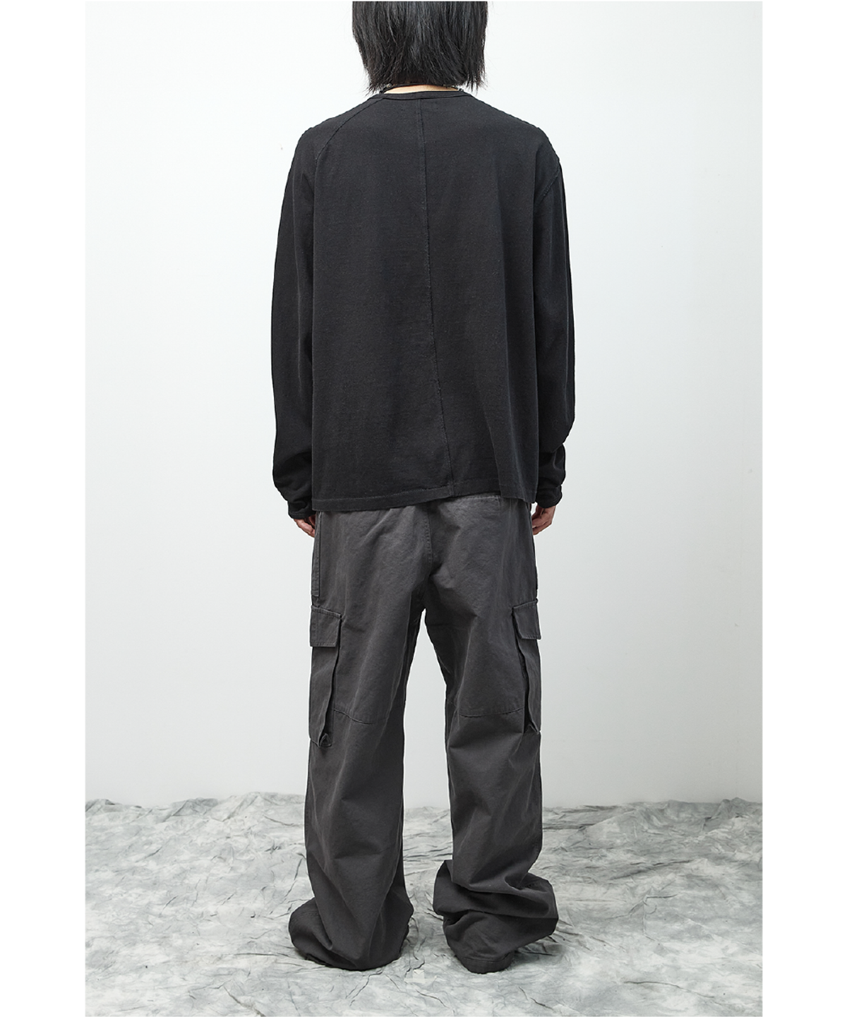 해칭룸(HATCHINGROOM) Double Henley Neck Tee Bleached Black
