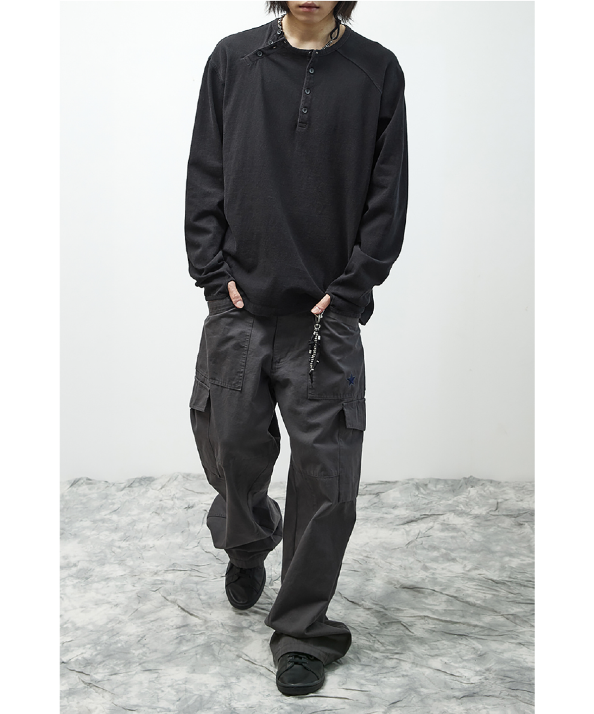 해칭룸(HATCHINGROOM) Double Henley Neck Tee Bleached Black