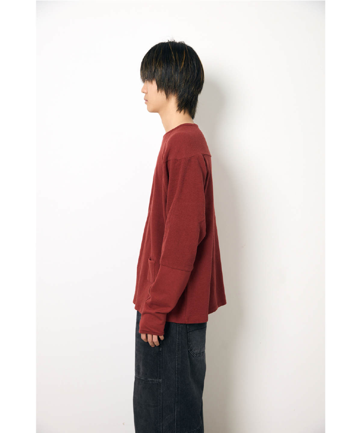 해칭룸(HATCHINGROOM) Incision Tee Dark Red