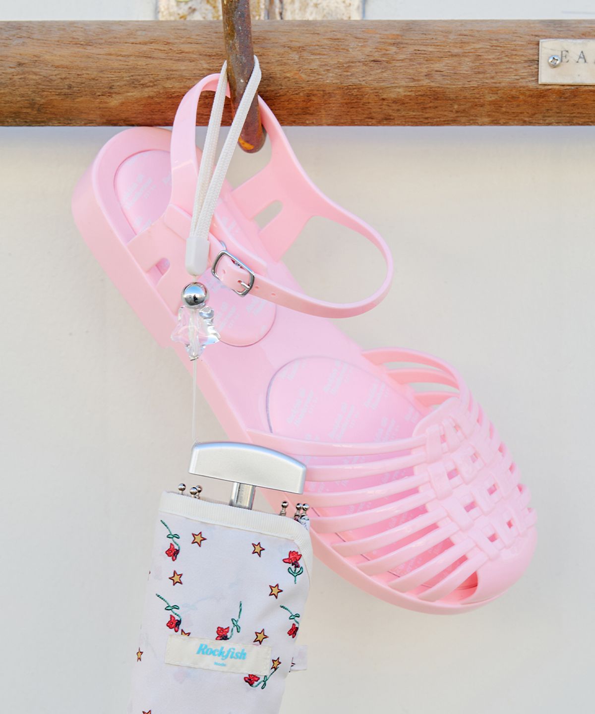 락피쉬웨더웨어(ROCKFISH WEATHERWEAR) GLAIR STRAPPY SANDALS(SOLID) - 6 colors