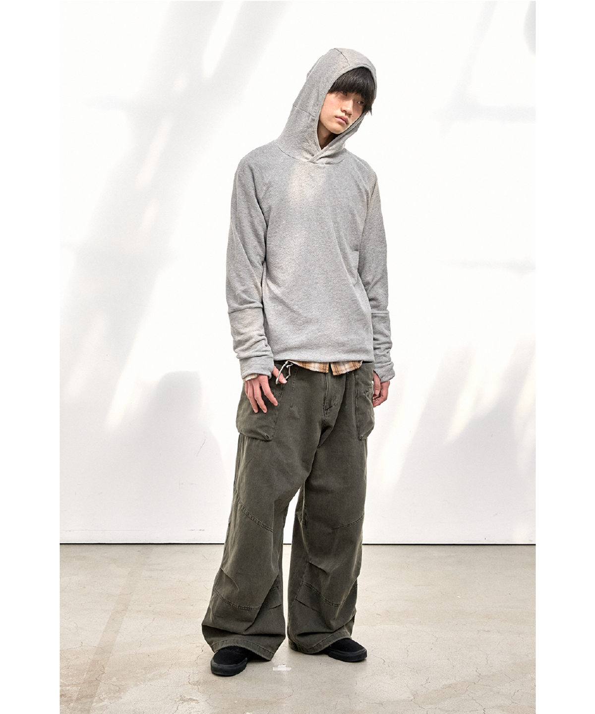 해칭룸(HATCHINGROOM) Layer Base Hoodie M.Grey