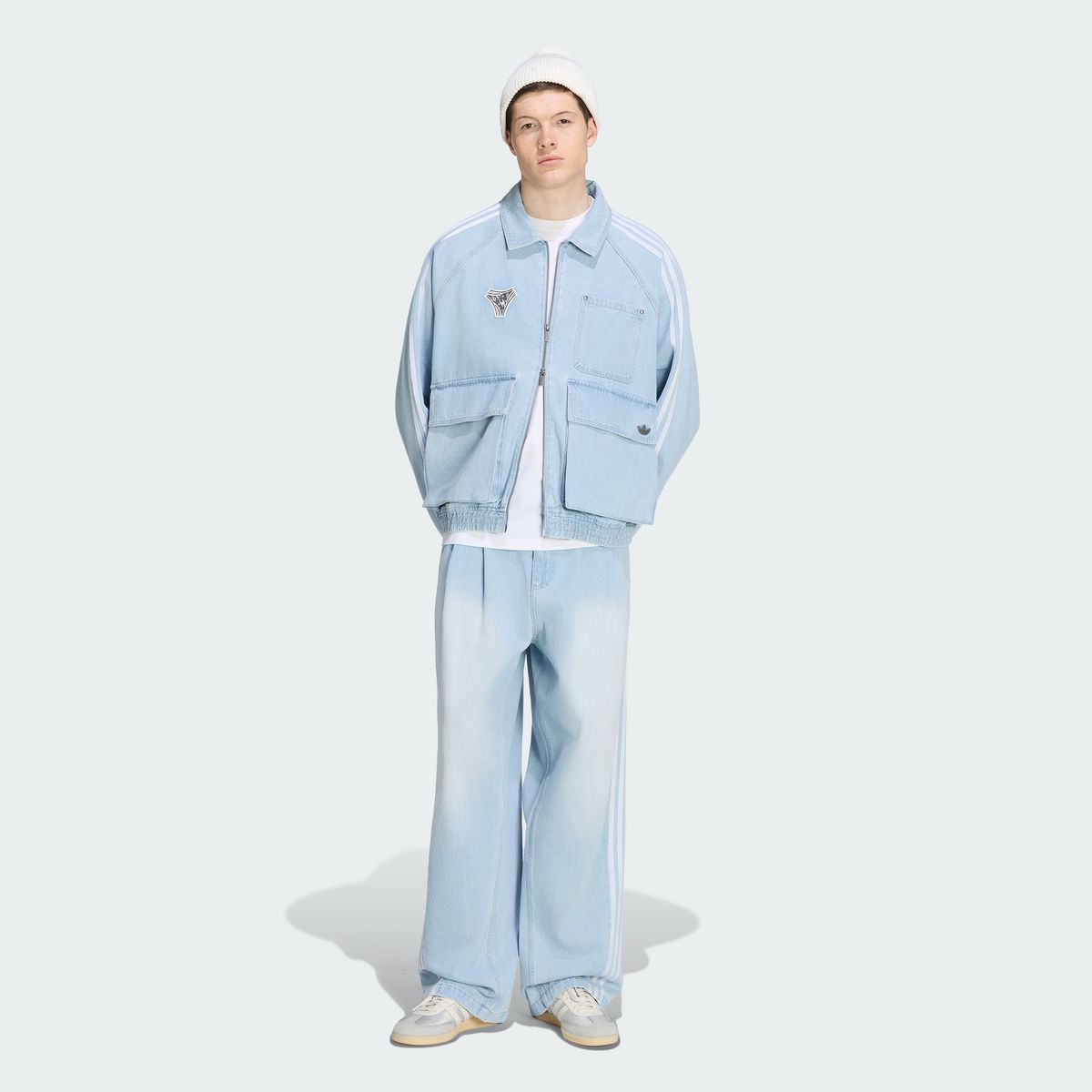 아디다스(ADIDAS) 아딜레늄 시즌 5 데님 재킷 - 라이트블루 / KX4824