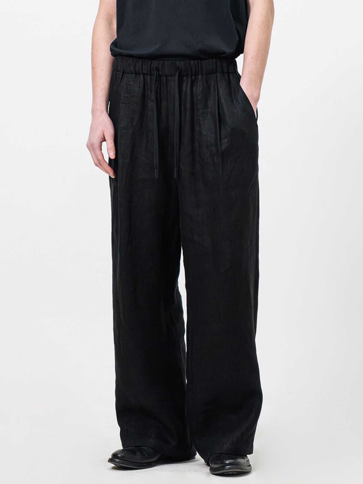 포커페이스(POKERFACE) LINEN HERRINGBONE BANDING PANTS BLACK