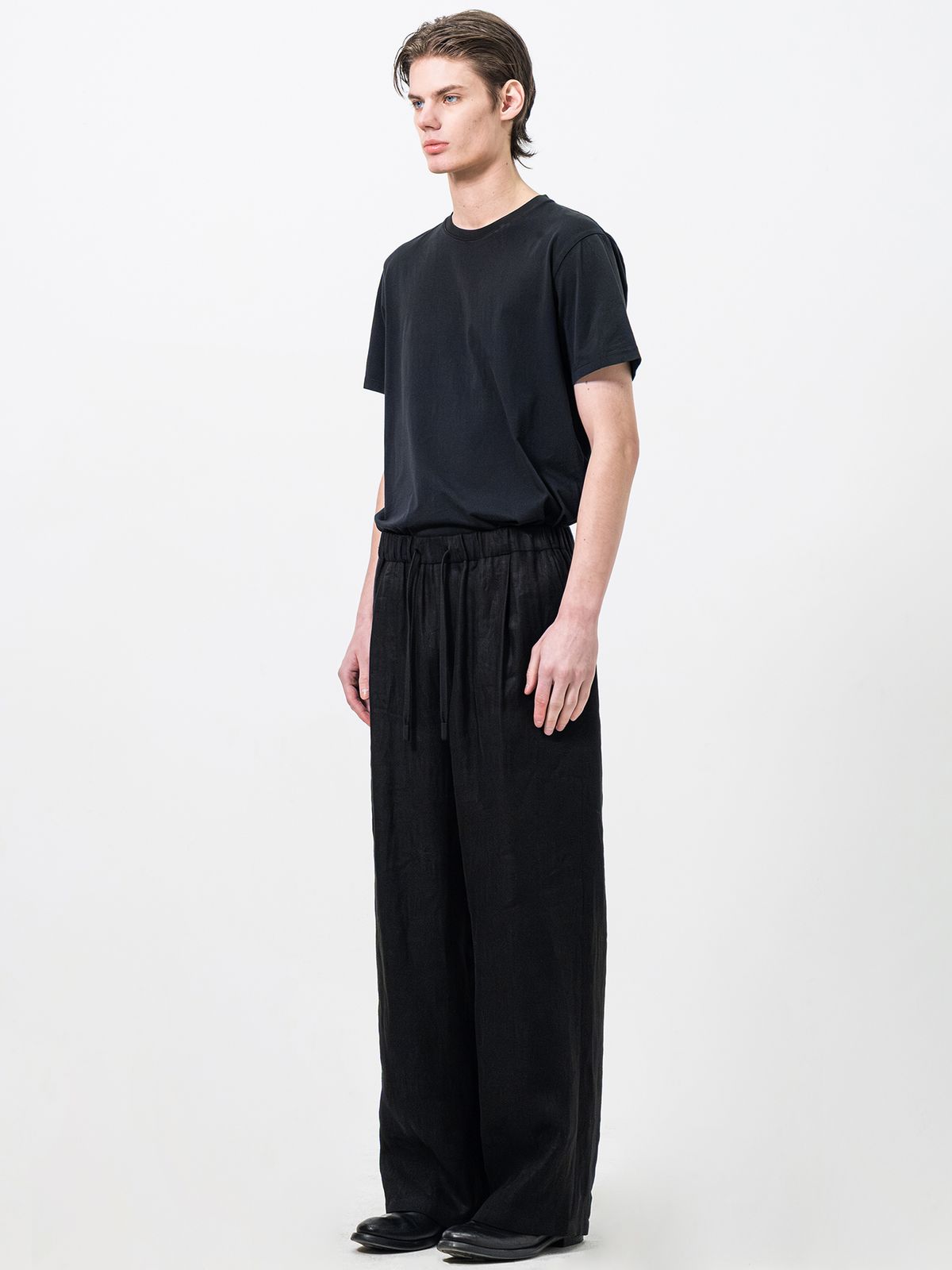 포커페이스(POKERFACE) LINEN HERRINGBONE BANDING PANTS BLACK