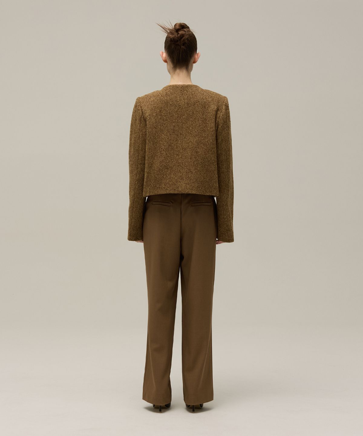 므아므(MMAM) Signature pin-tuck slacks