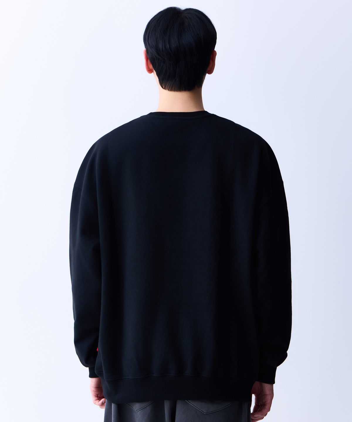 에이던엠(ADERNM) 에이던엠 캣츠 스웨트셔츠 블랙