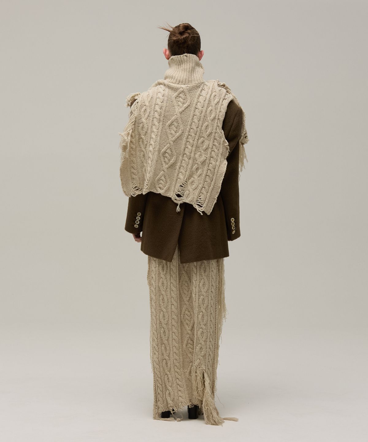 므아므(MMAM) Cable destroyed knit tassel vest