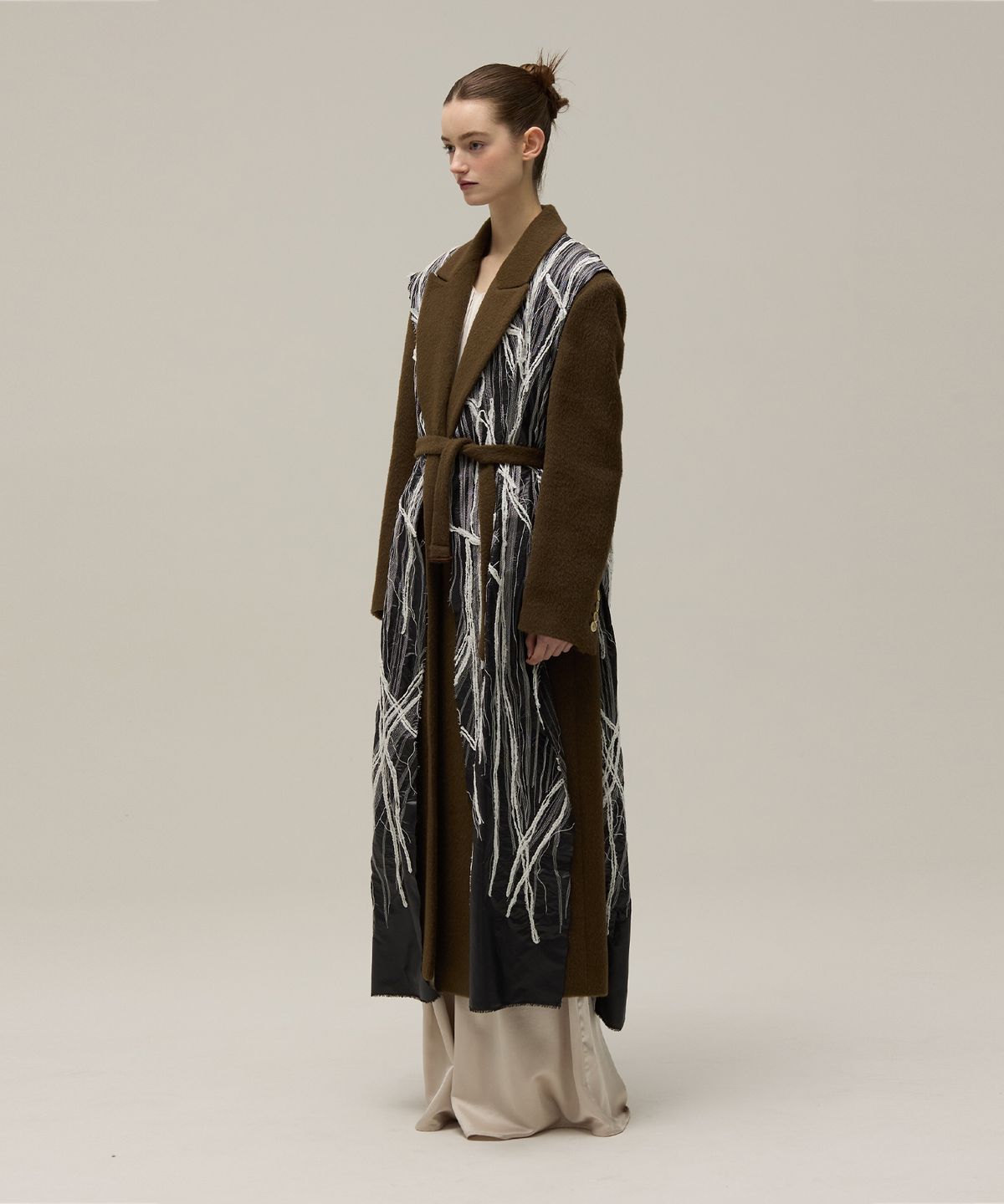 므아므(MMAM) Layered doodle long vest