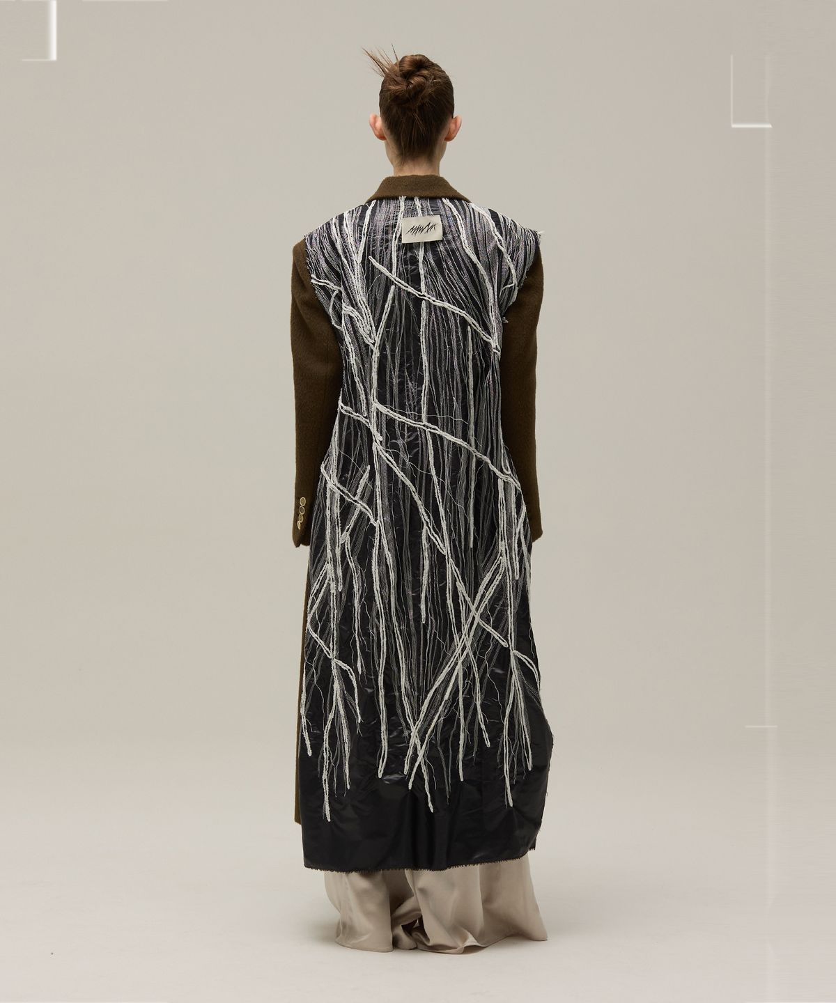므아므(MMAM) Layered doodle long vest