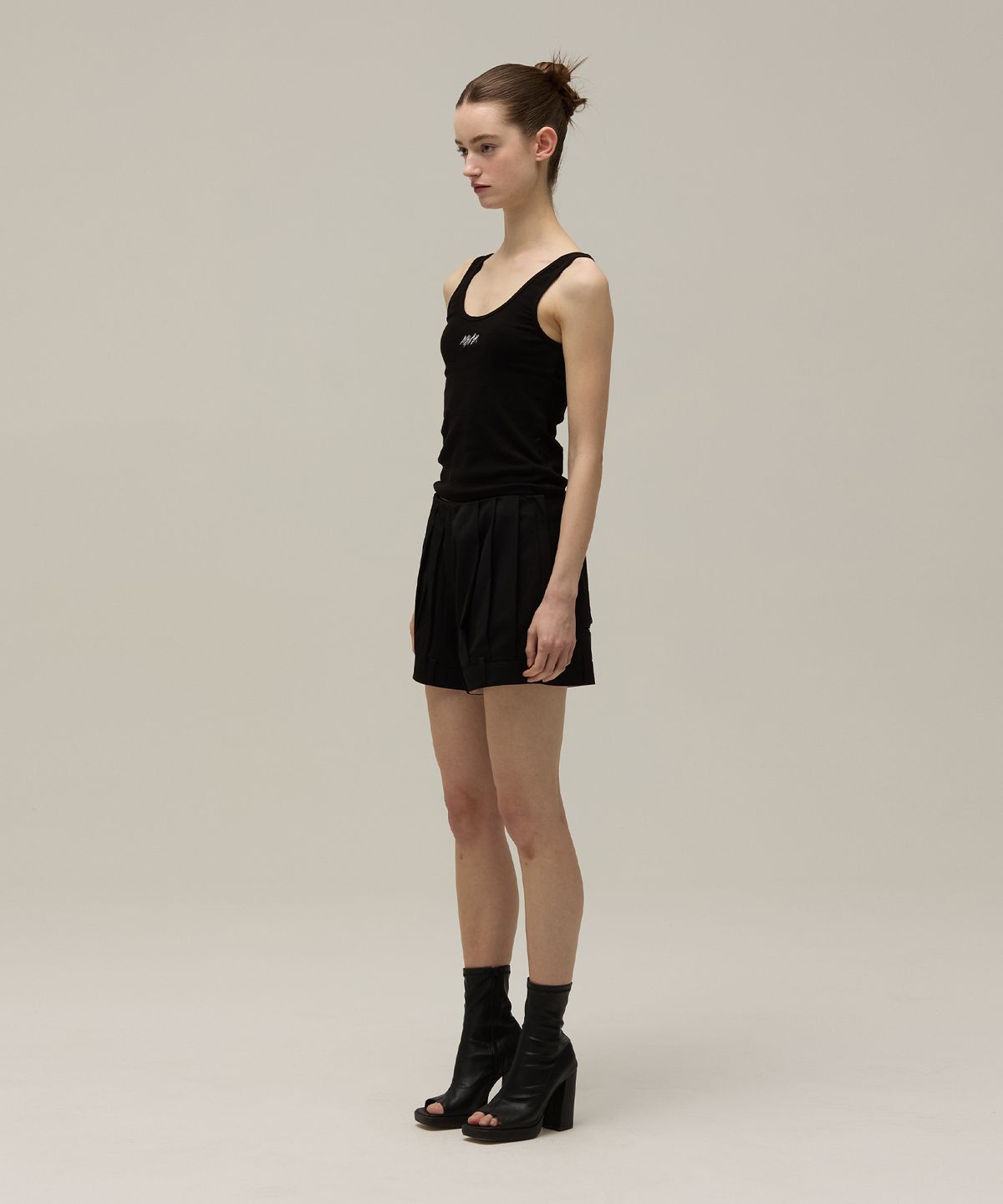 므아므(MMAM) Side zipper slit short