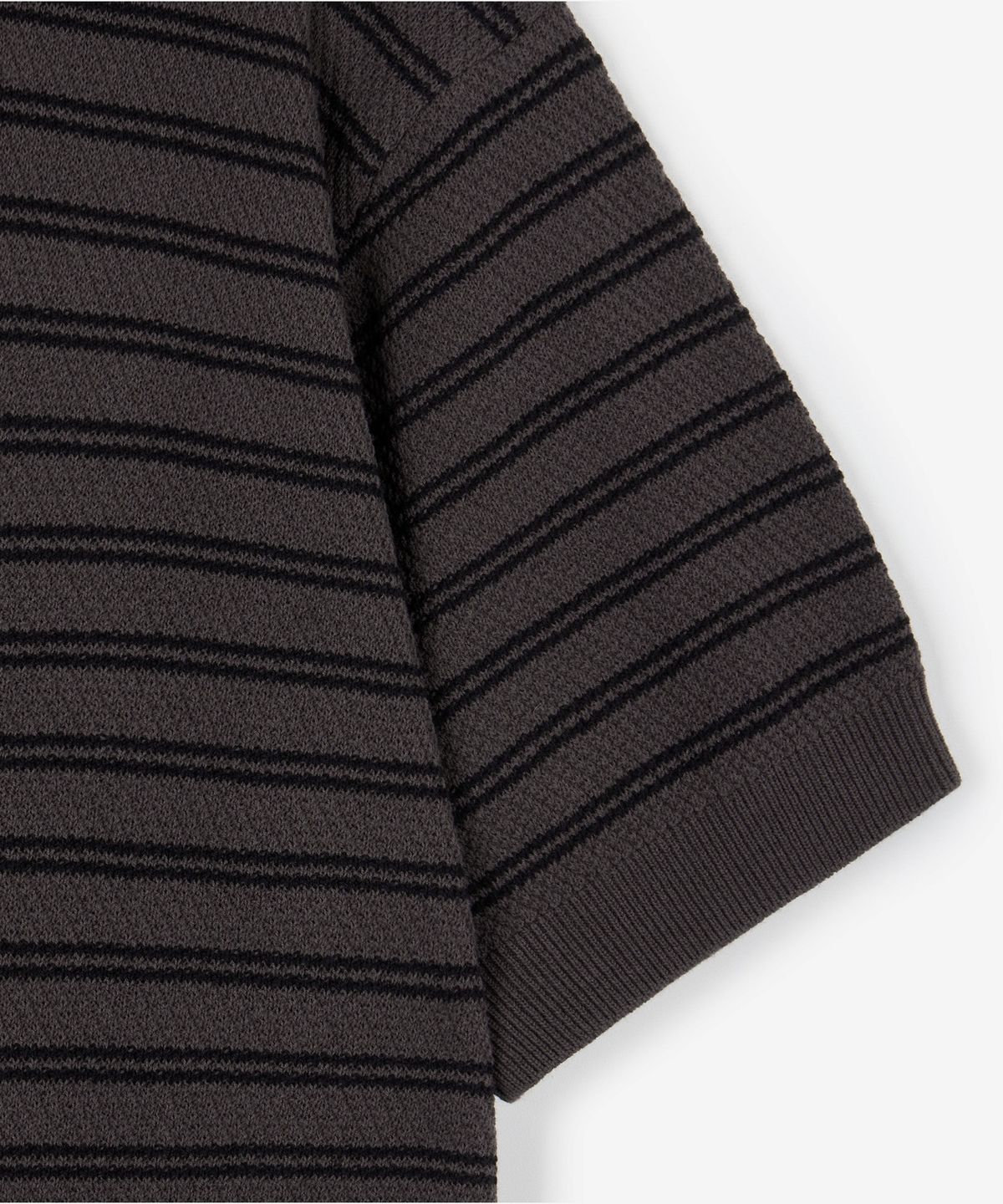 티엔지티(TNGT) Striped Polo Washable Knit (Greyish Brown) TNSW6E202W2