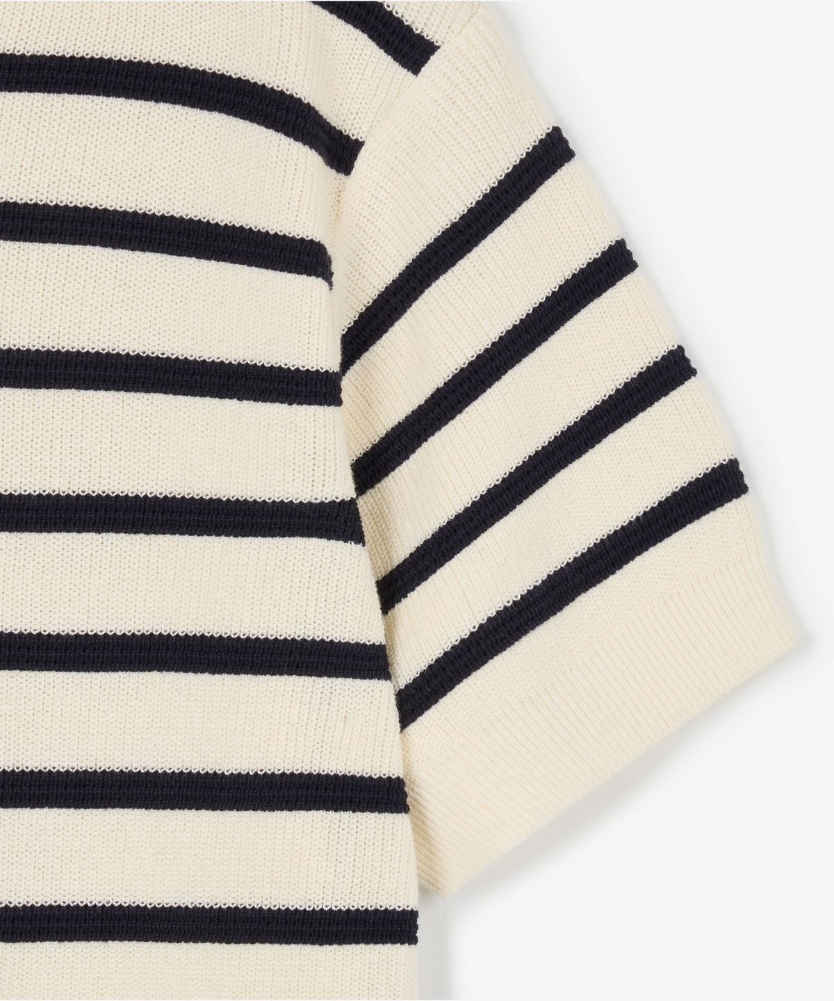 티엔지티(TNGT) Striped Button Knit (Ivory) TNSW6E205I2