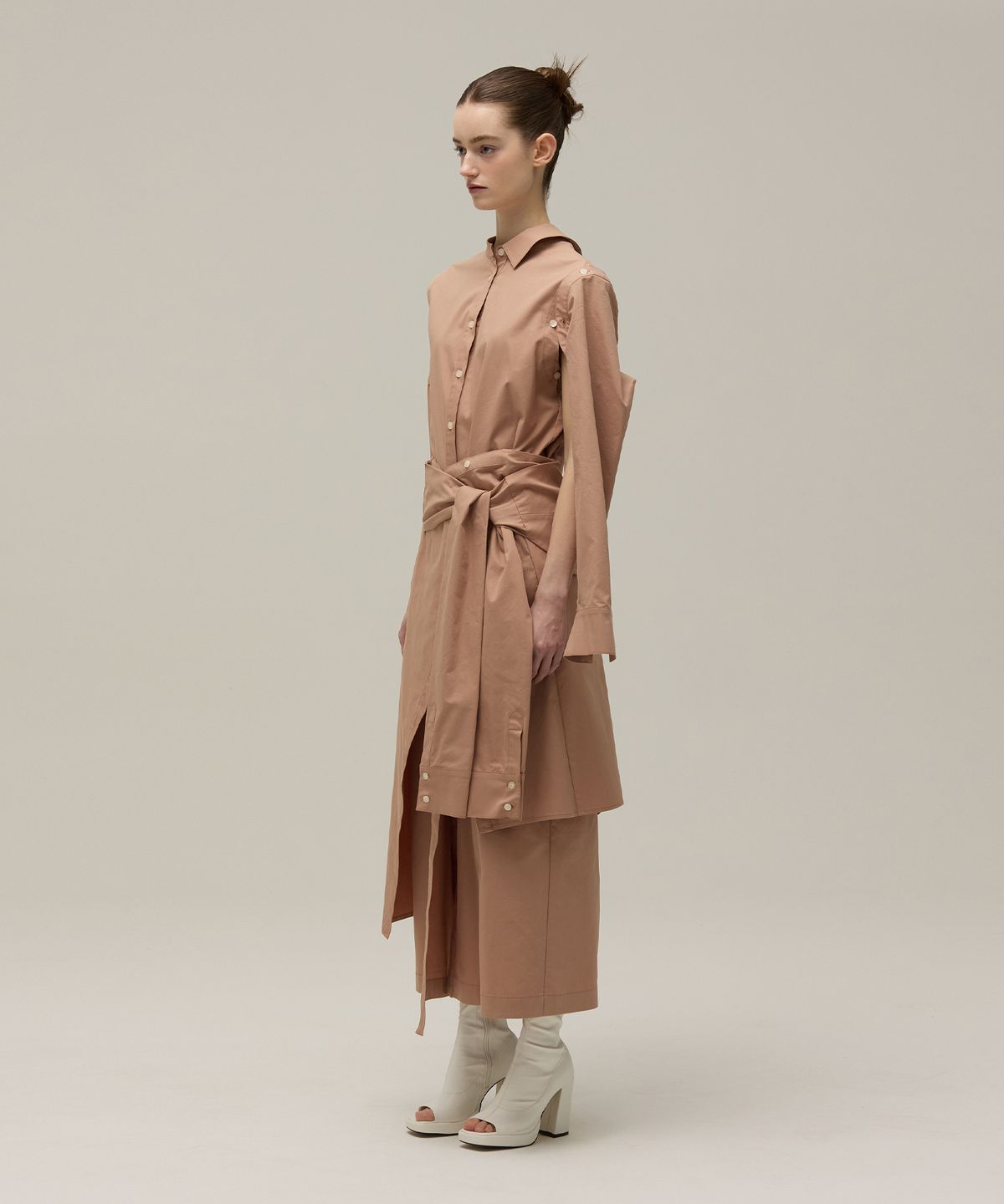 므아므(MMAM) Off-sleeve tied shirt dress