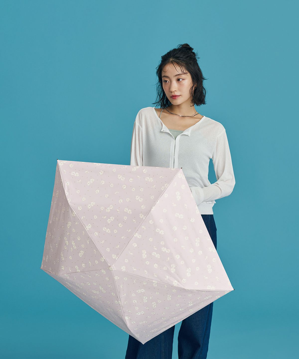 더블유피씨(W.P.C) Wpc.양산 도트 데이지 경량 암막 3단양산 801-16791-102