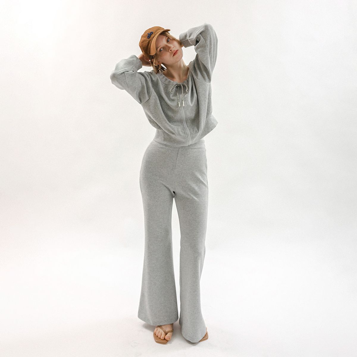 멜라니조이(MELANIE JOY) MJ_Casual hood two-piece set_GRAY