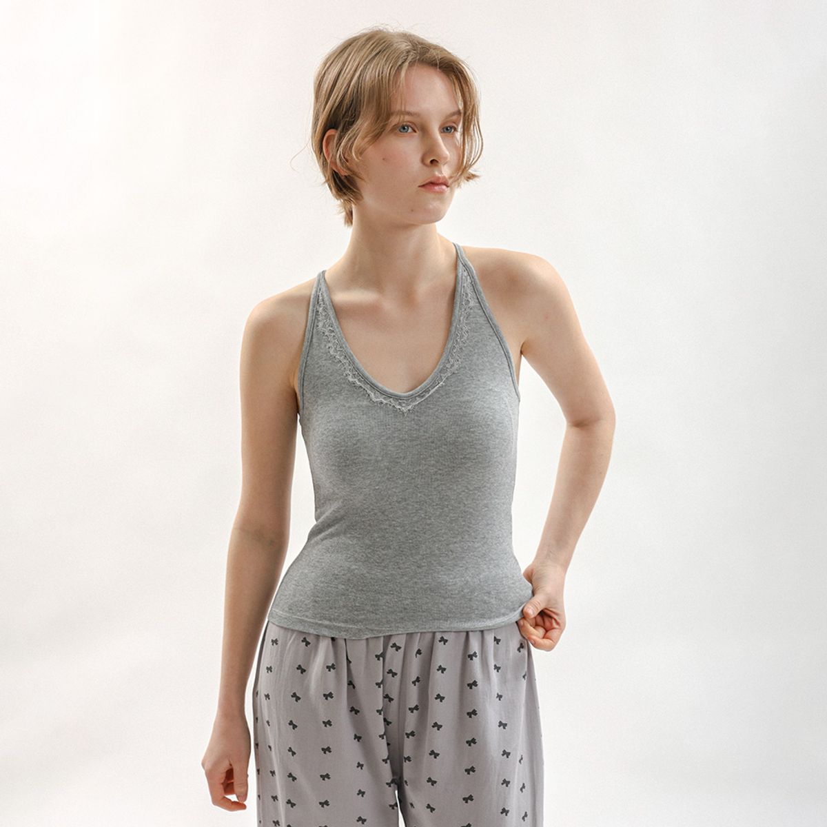 멜라니조이(MELANIE JOY) MJ_Racerback lace tank top_3color