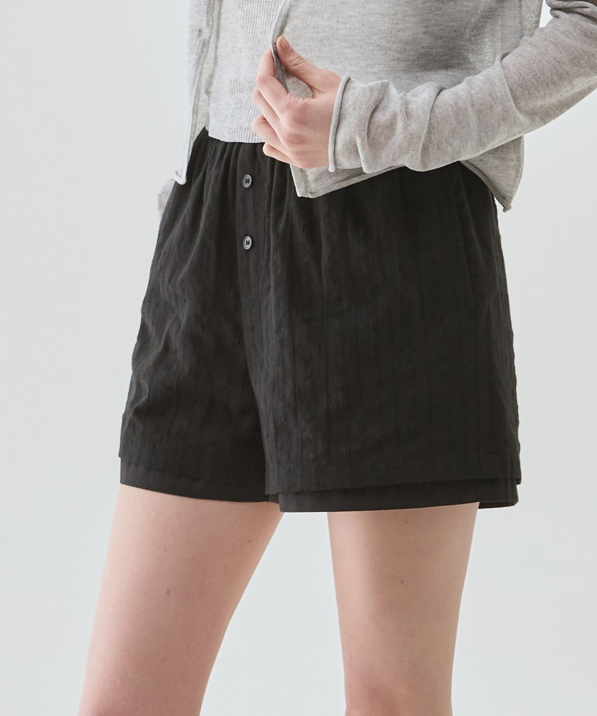 드로우핏 우먼(DRAWFIT WOMEN) 코튼 펀칭 레이어드 숏 팬츠 [WHITE]