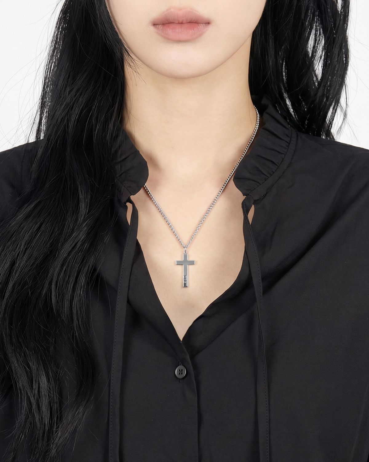 논논(NONENON) CROSS NEC