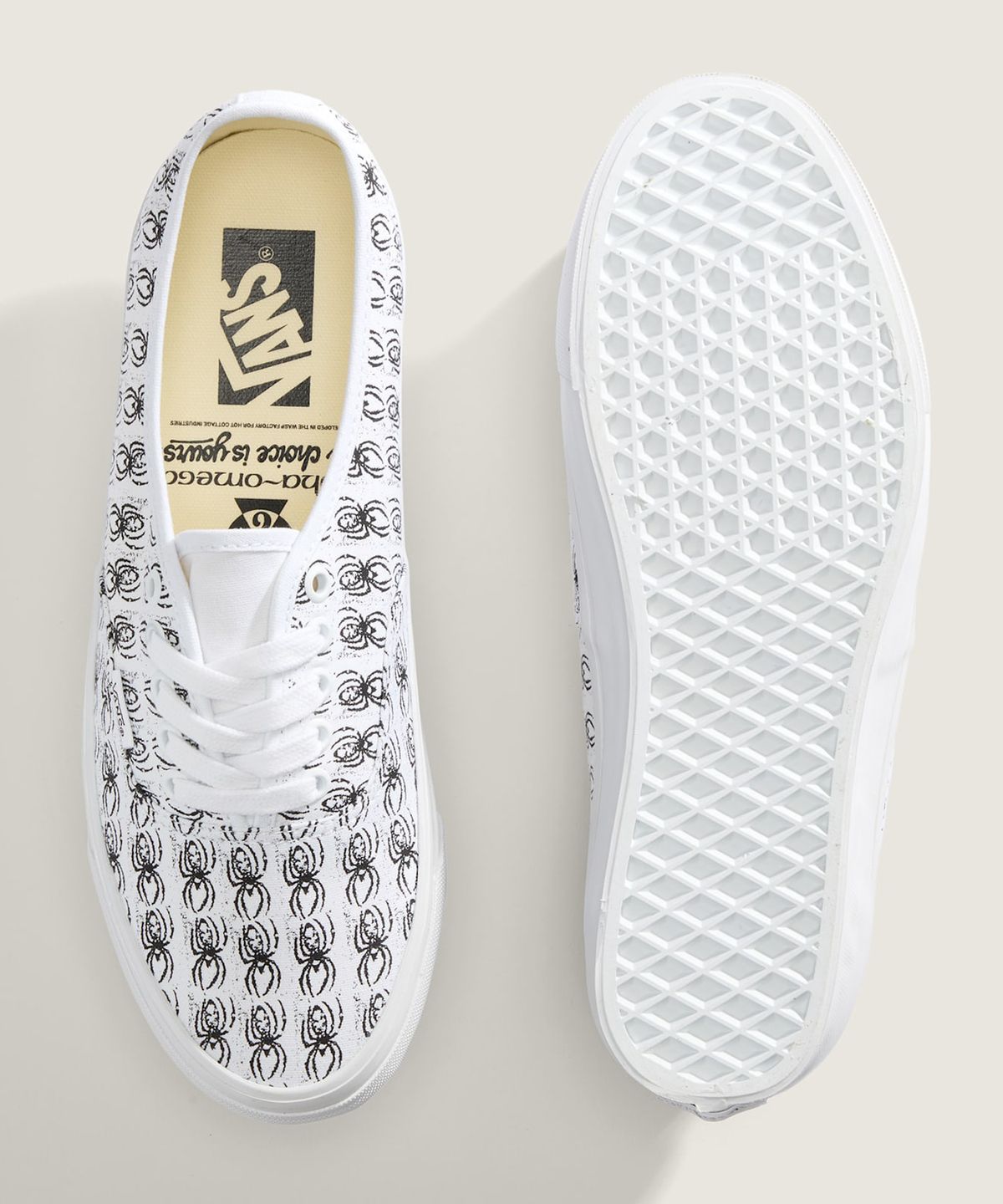 반스(VANS) [Ed DavisXVANS] 프리미엄 어센틱 44 LX - 트루 화이트:블랙 / VN000EAKTWB1