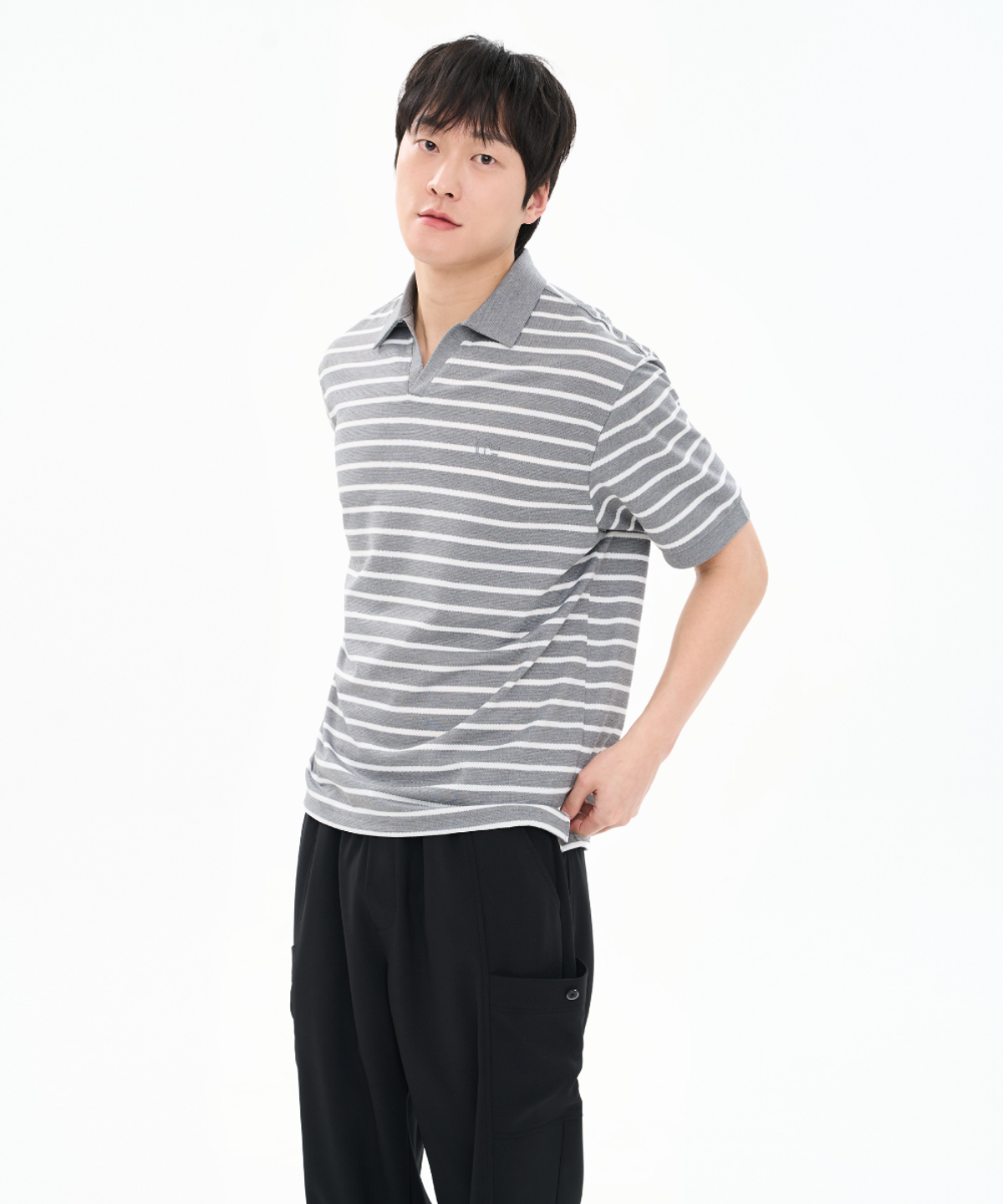 커스텀어스(CUSTOMUS) 남성 여름 강연 스트라이프 카라 티셔츠 출근룩 CXS26MKKT303 GRY