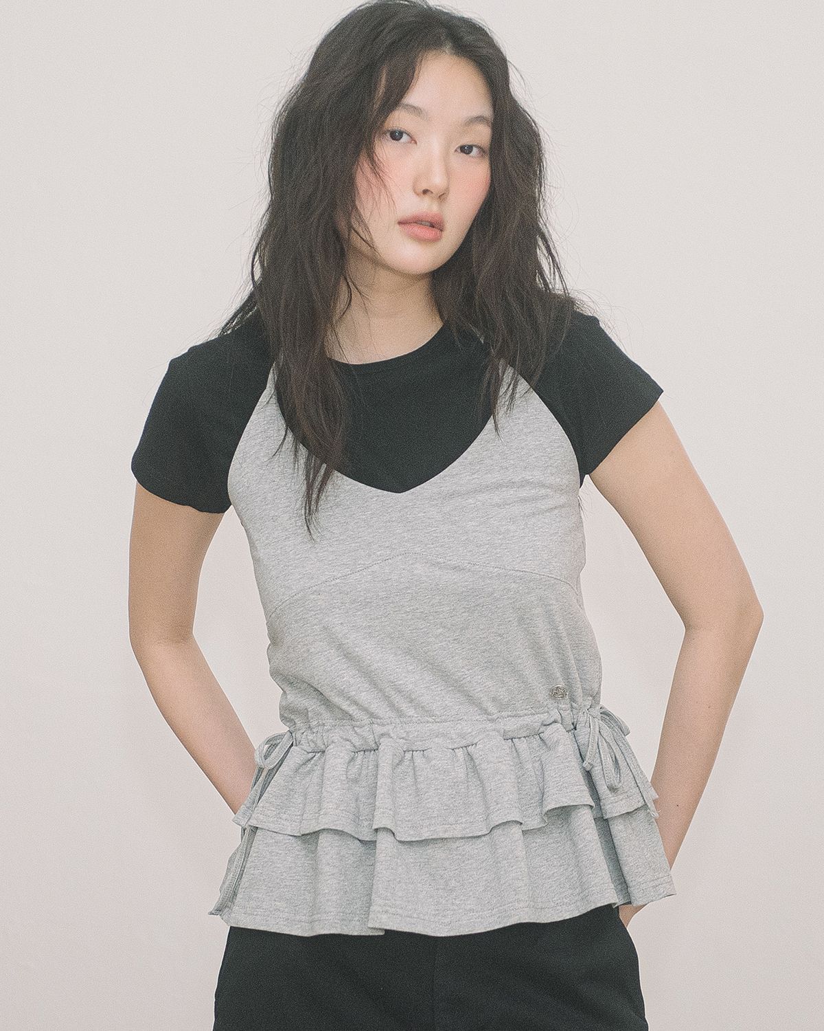 해비즘(HAVISM) DOUBLE FRILL  HALTER NECK SLEEVELESS(GREY)