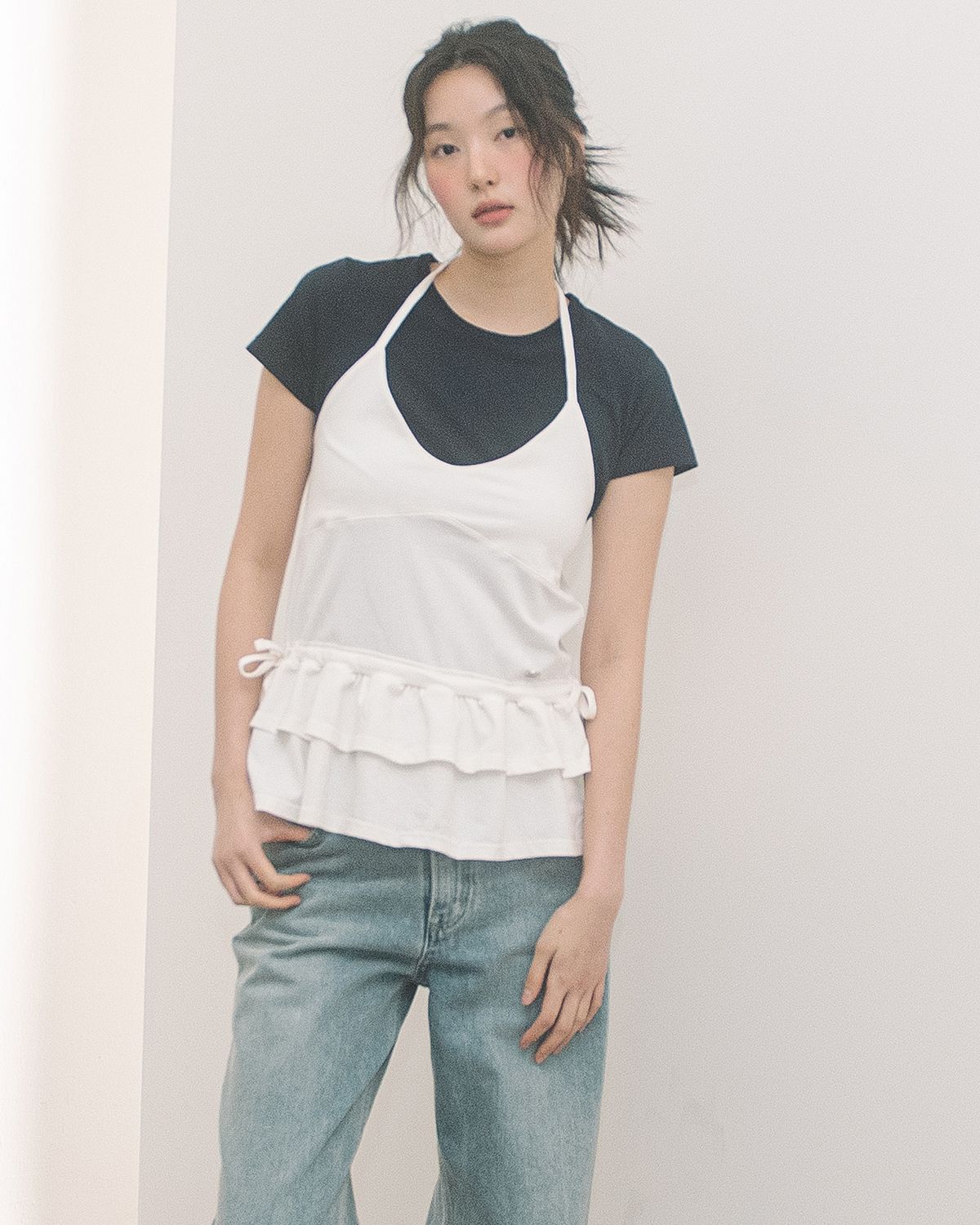 해비즘(HAVISM) DOUBLE FRILL  HALTER NECK SLEEVELESS(IVORY)